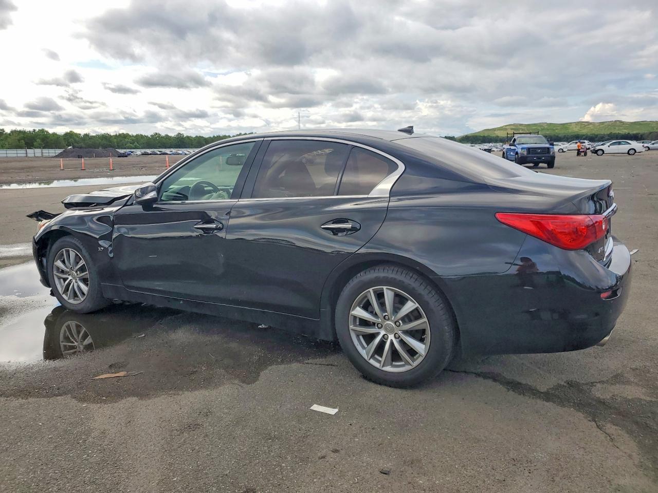 2015 Infiniti Q50 Premium Black vin: JN1BV7AR3FM401451