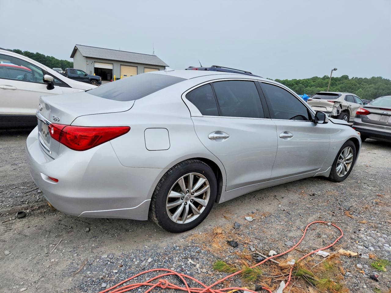 2015 Infiniti Q50 Premium Silver vin: JN1BV7AR3FM408075