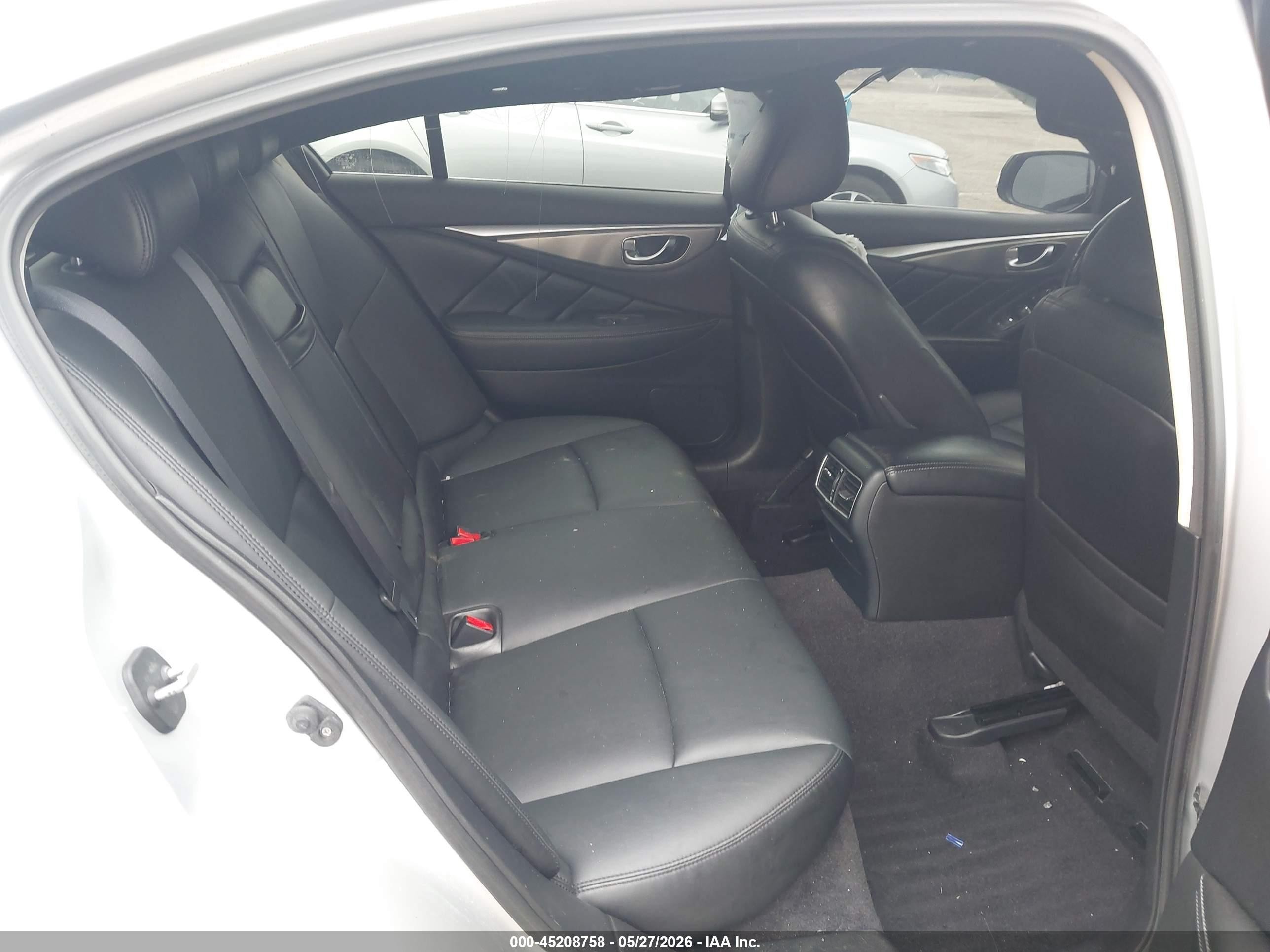 2015 Infiniti Q50 Premium Silver vin: JN1BV7AR3FM416371