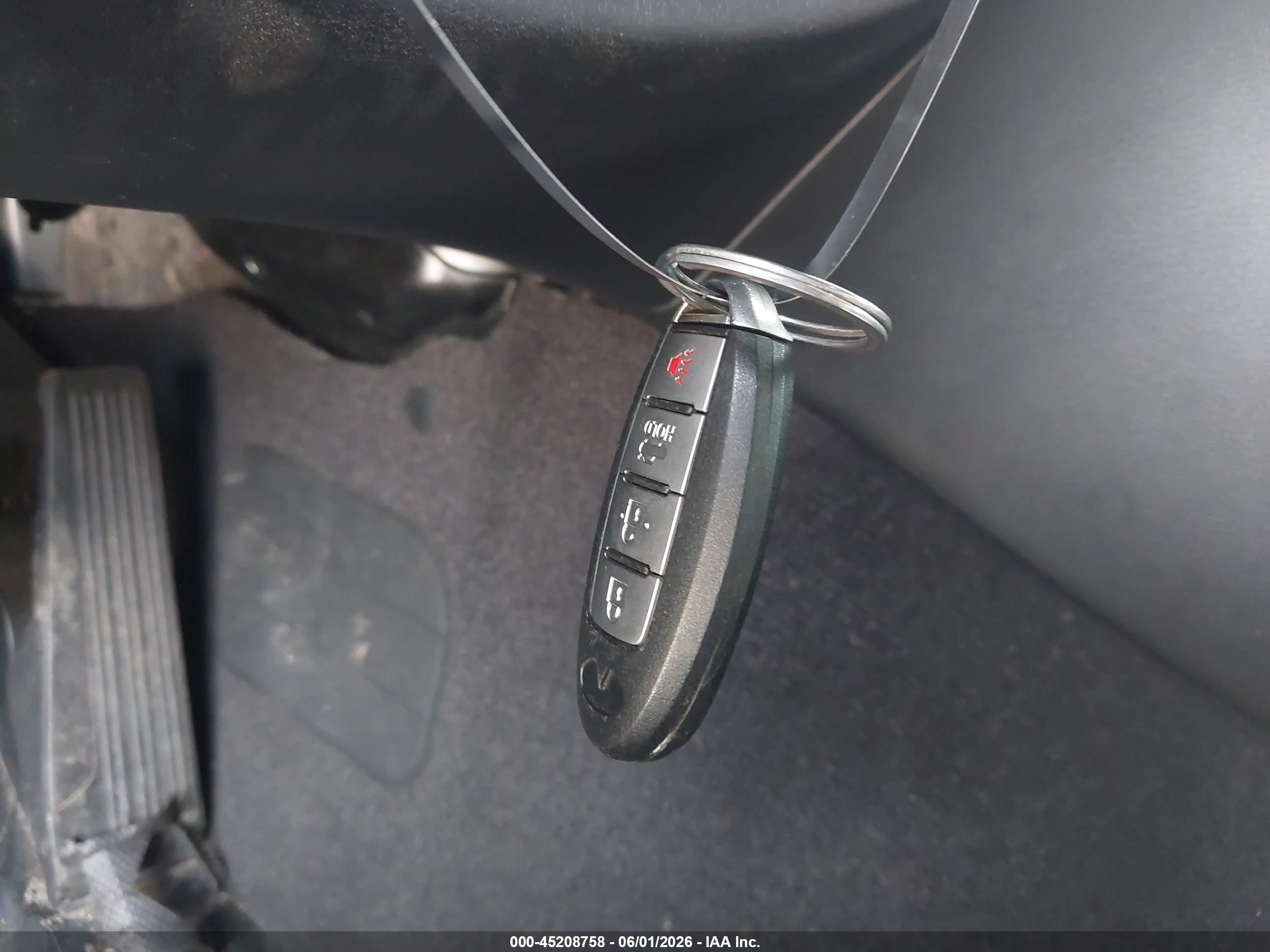 2015 Infiniti Q50 Premium Silver vin: JN1BV7AR3FM416371