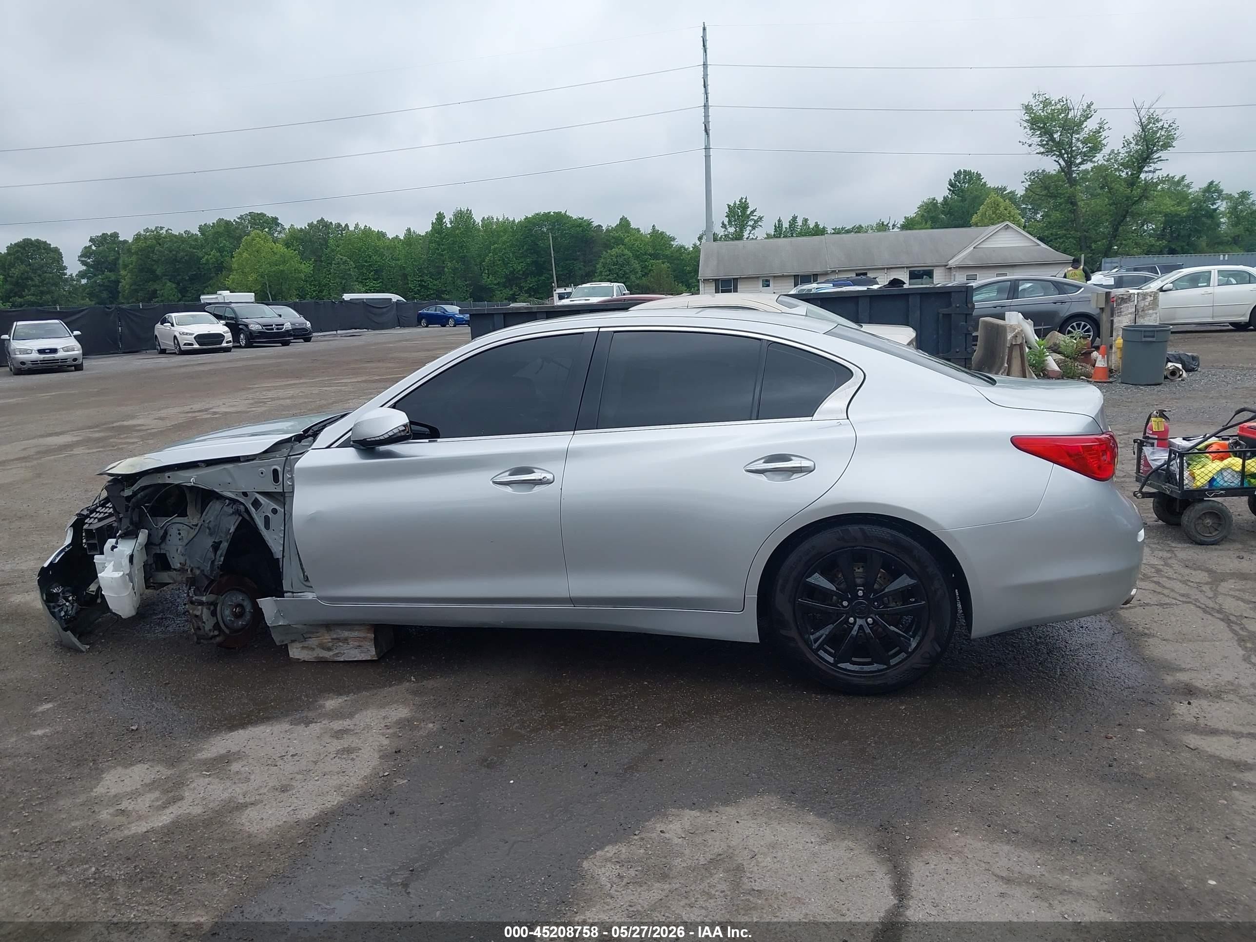 2015 Infiniti Q50 Premium Silver vin: JN1BV7AR3FM416371