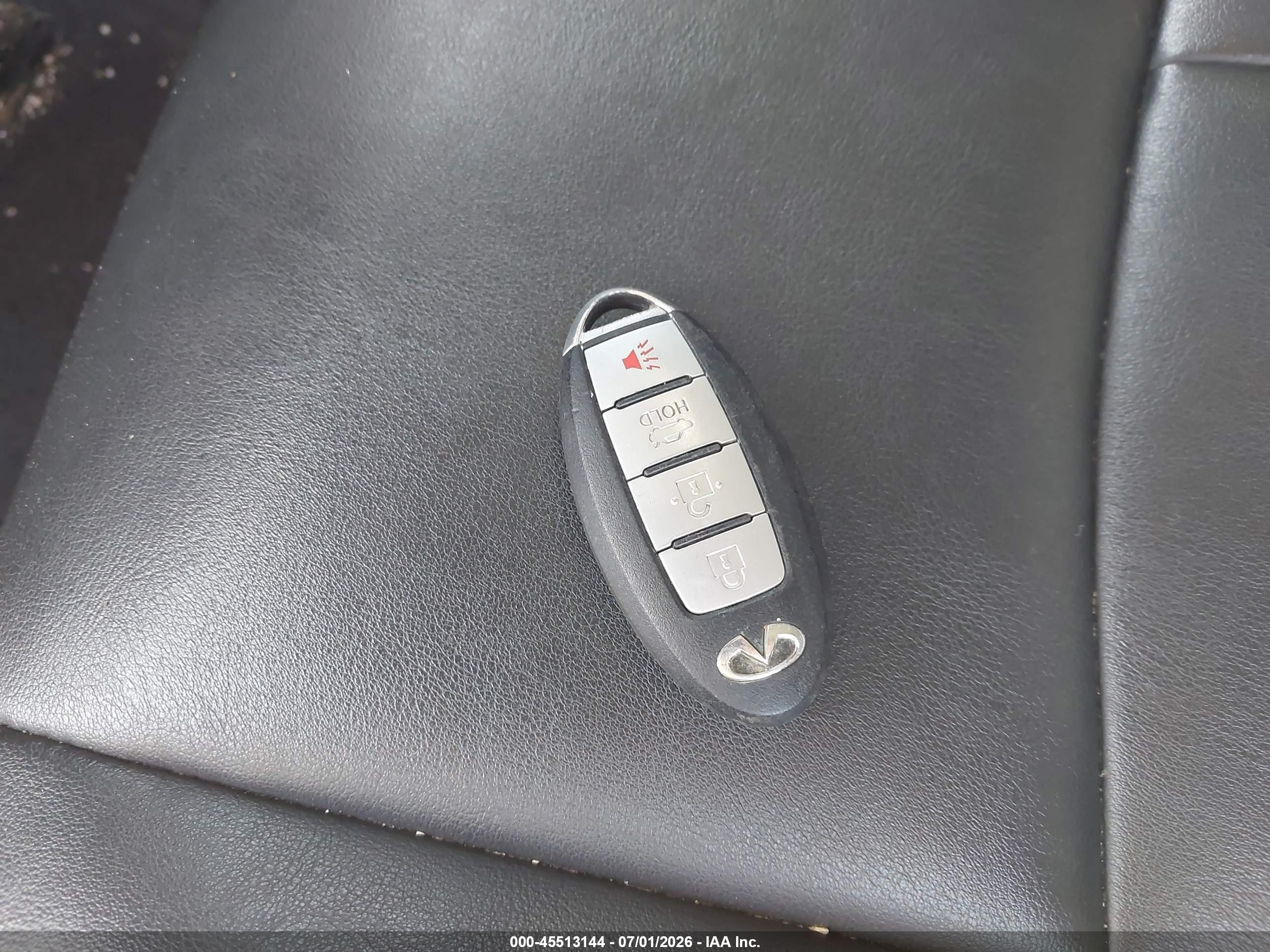 2015 Infiniti Q50 Premium White vin: JN1BV7AR3FM418587