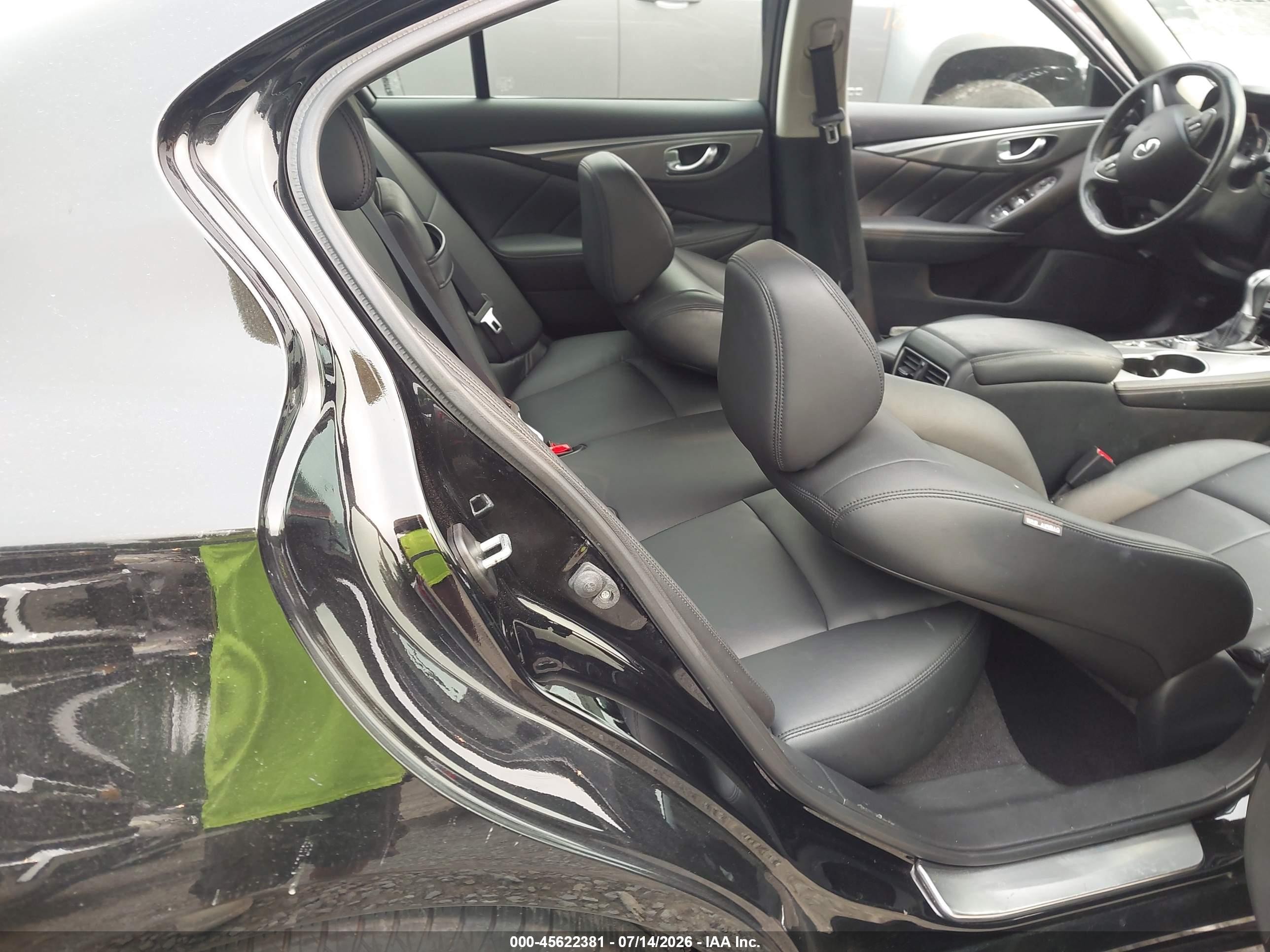 2015 Infiniti Q50 Premium Black vin: JN1BV7AR3FM422719