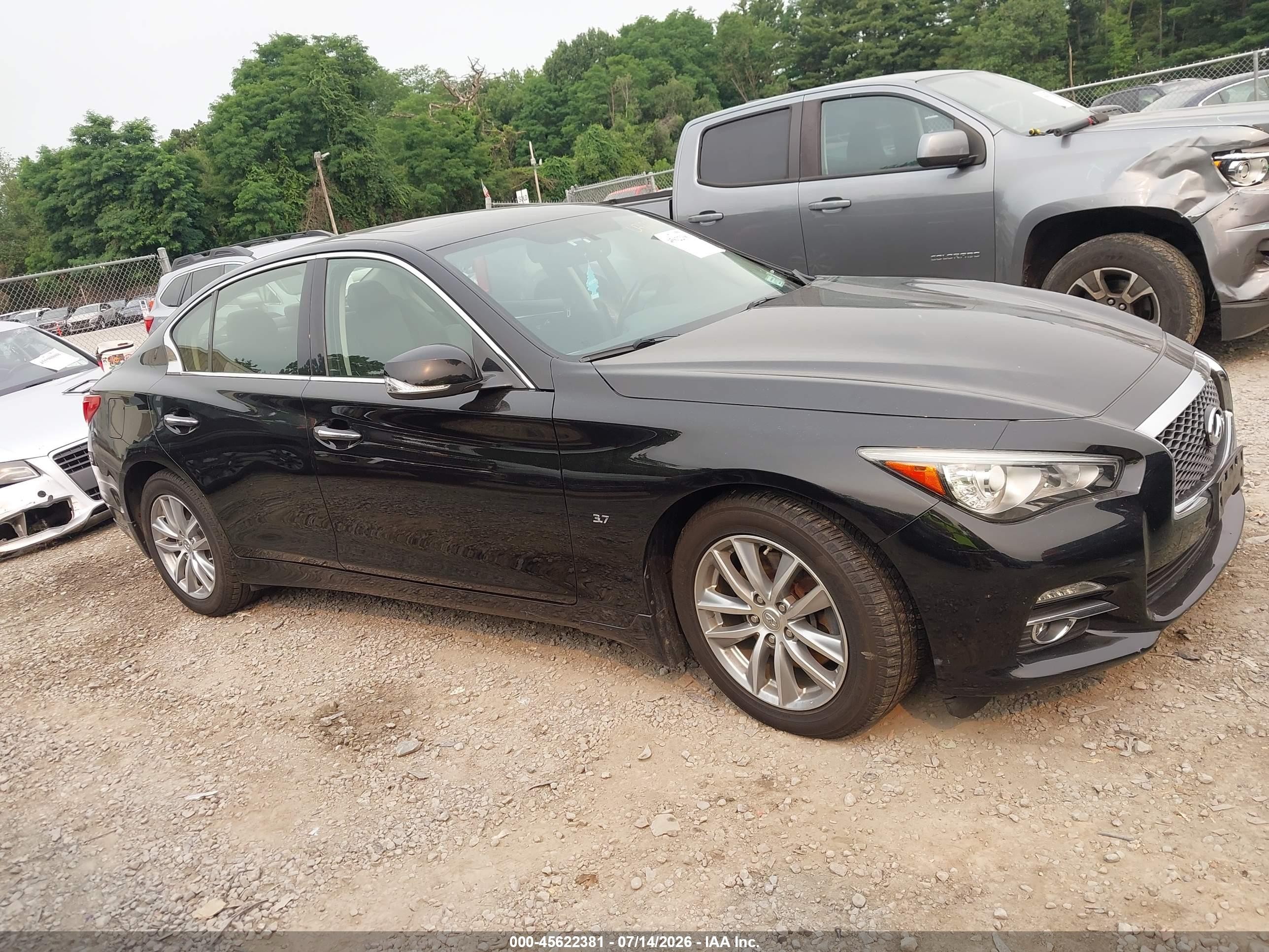 2015 Infiniti Q50 Premium Black vin: JN1BV7AR3FM422719
