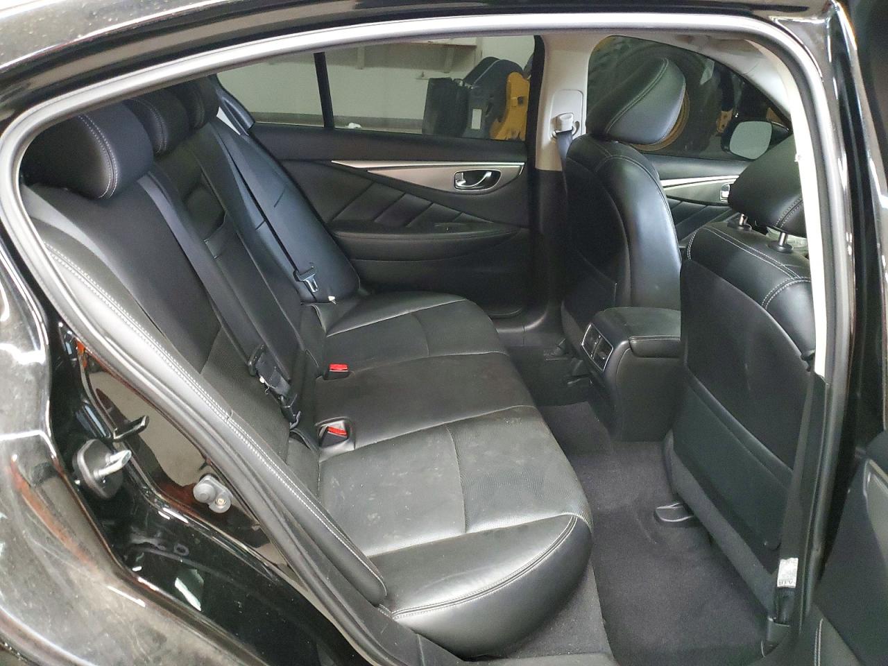 2014 Infiniti Q50 Base Black vin: JN1BV7AR4EM683825