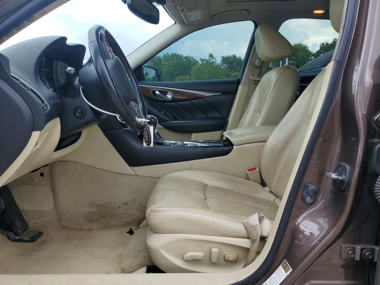 2014 Infiniti Q50 Base Brown vin: JN1BV7AR4EM685462