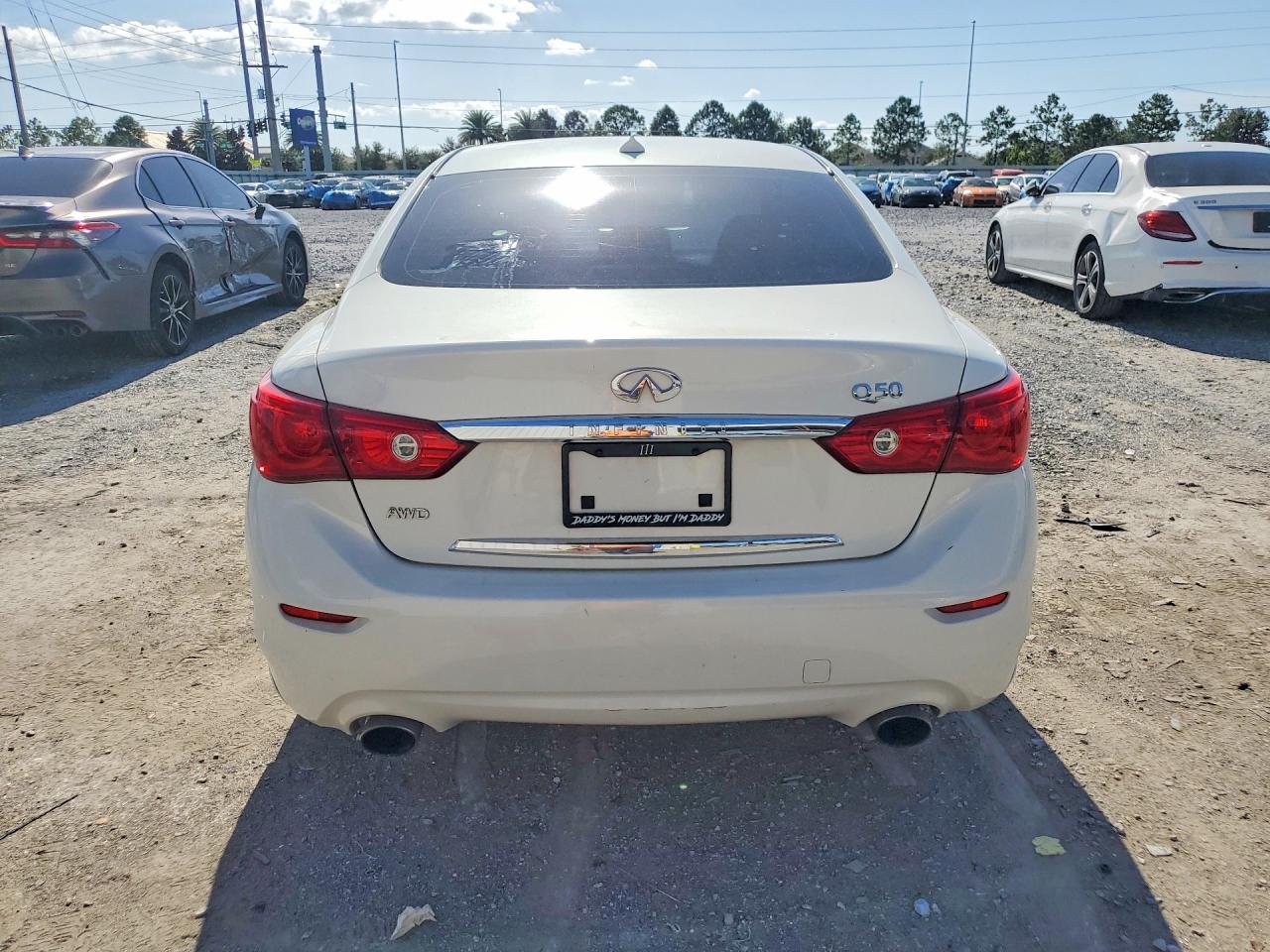 2014 Infiniti Q50 Premium Белый vin: JN1BV7AR4EM689348