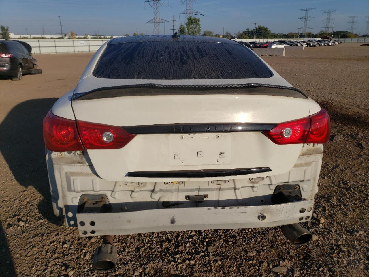 2014 Infiniti Q50 Base White vin: JN1BV7AR4EM689771