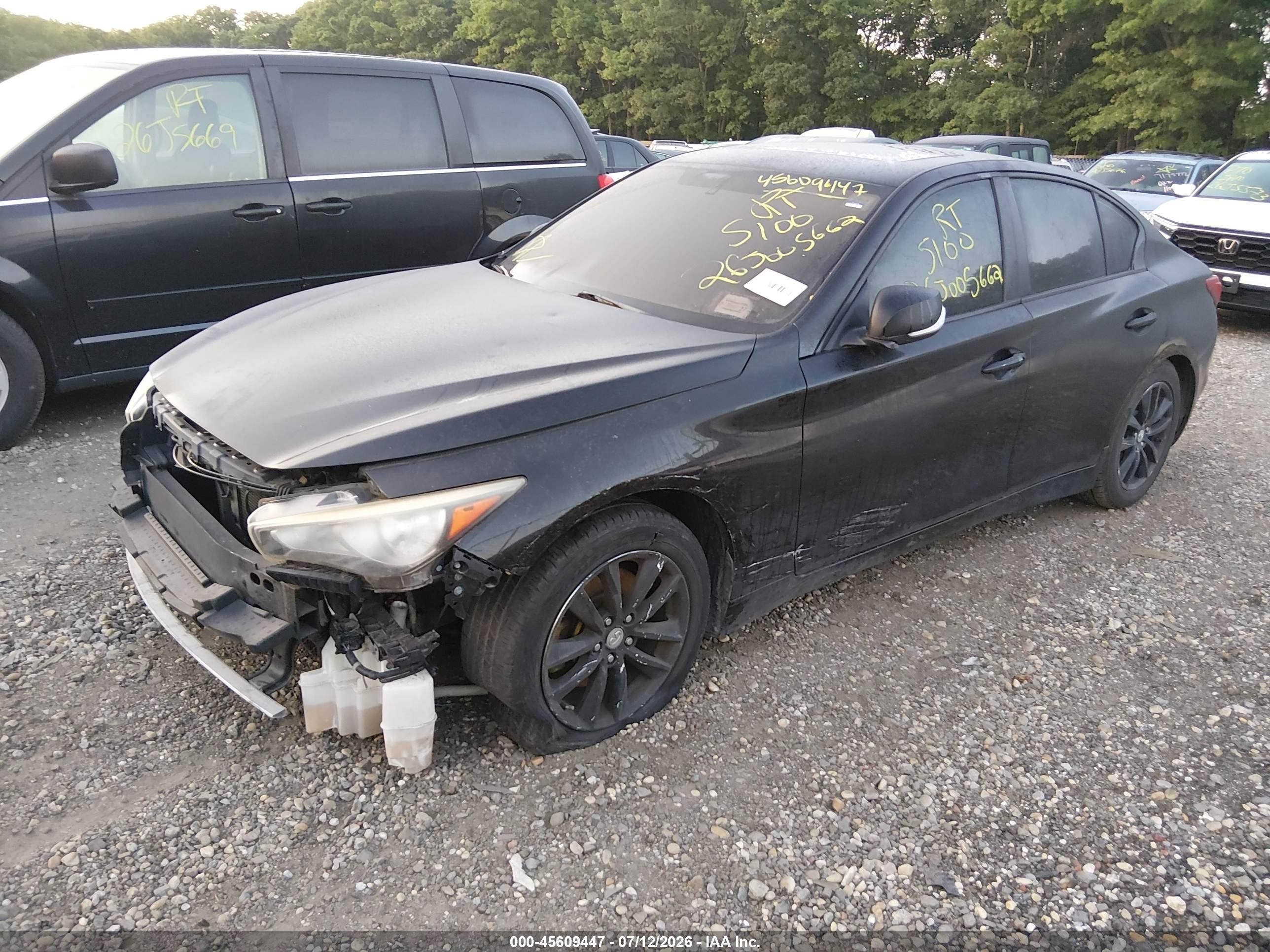 2014 Infiniti Q50 Premium Black vin: JN1BV7AR4EM690662