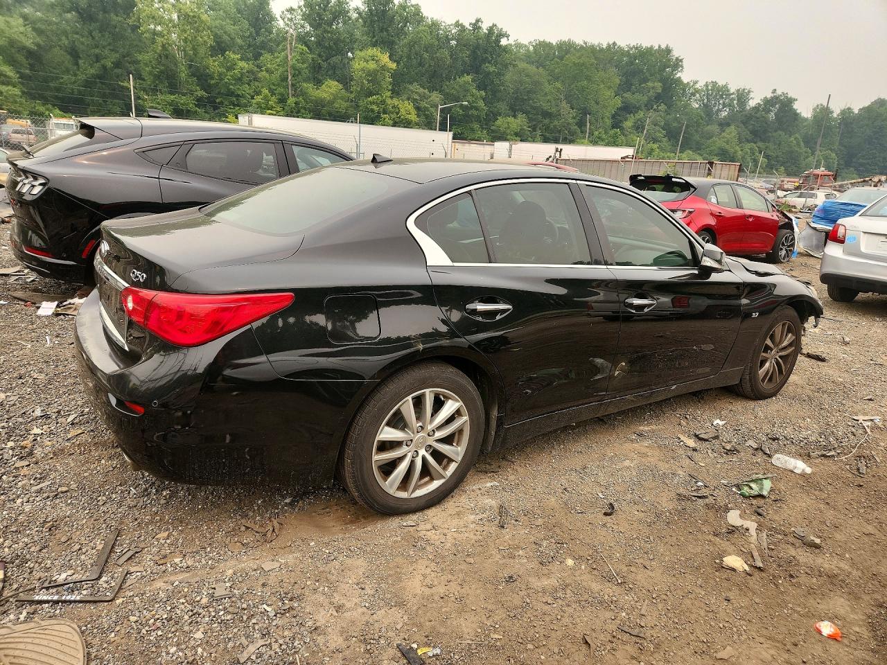 2014 Infiniti Q50 Premium Black vin: JN1BV7AR4EM691276