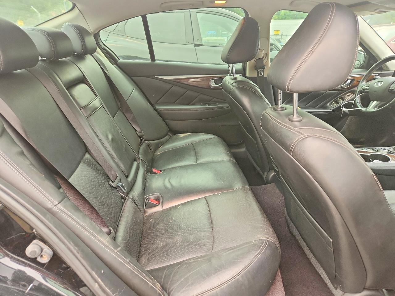 2014 Infiniti Q50 Premium Black vin: JN1BV7AR4EM691276