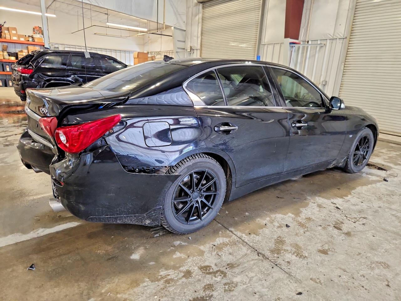 2015 Infiniti Q50 Premium Black vin: JN1BV7AR4FM393165