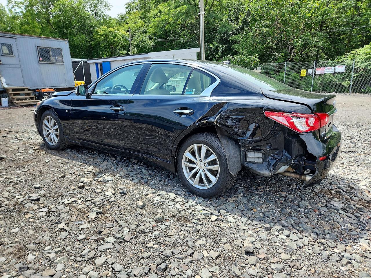 2015 Infiniti Q50 Base Black vin: JN1BV7AR4FM396499