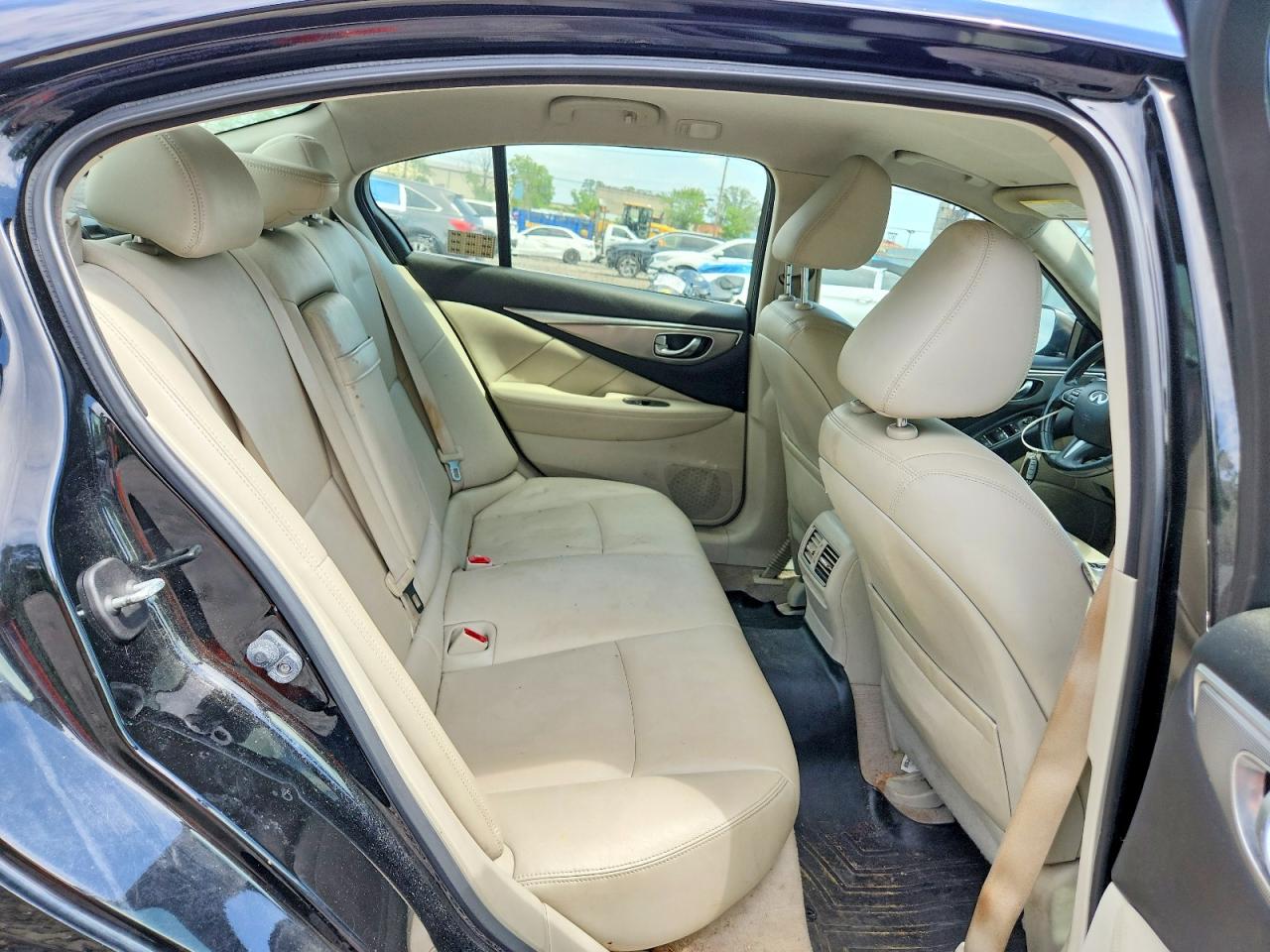 2015 Infiniti Q50 Base Black vin: JN1BV7AR4FM396499