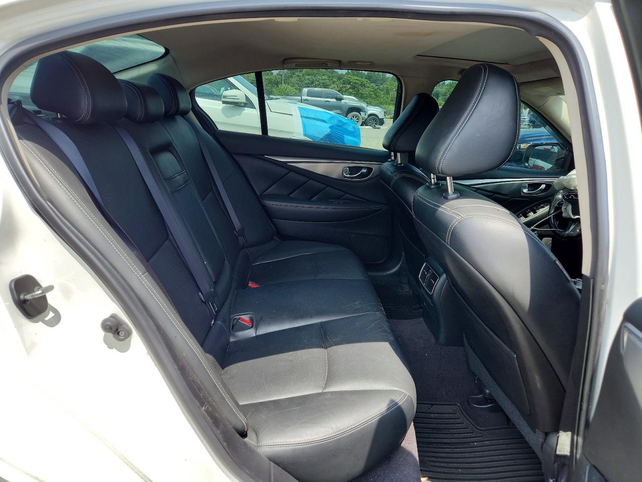 2015 Infiniti Q50 Premium White vin: JN1BV7AR4FM400499