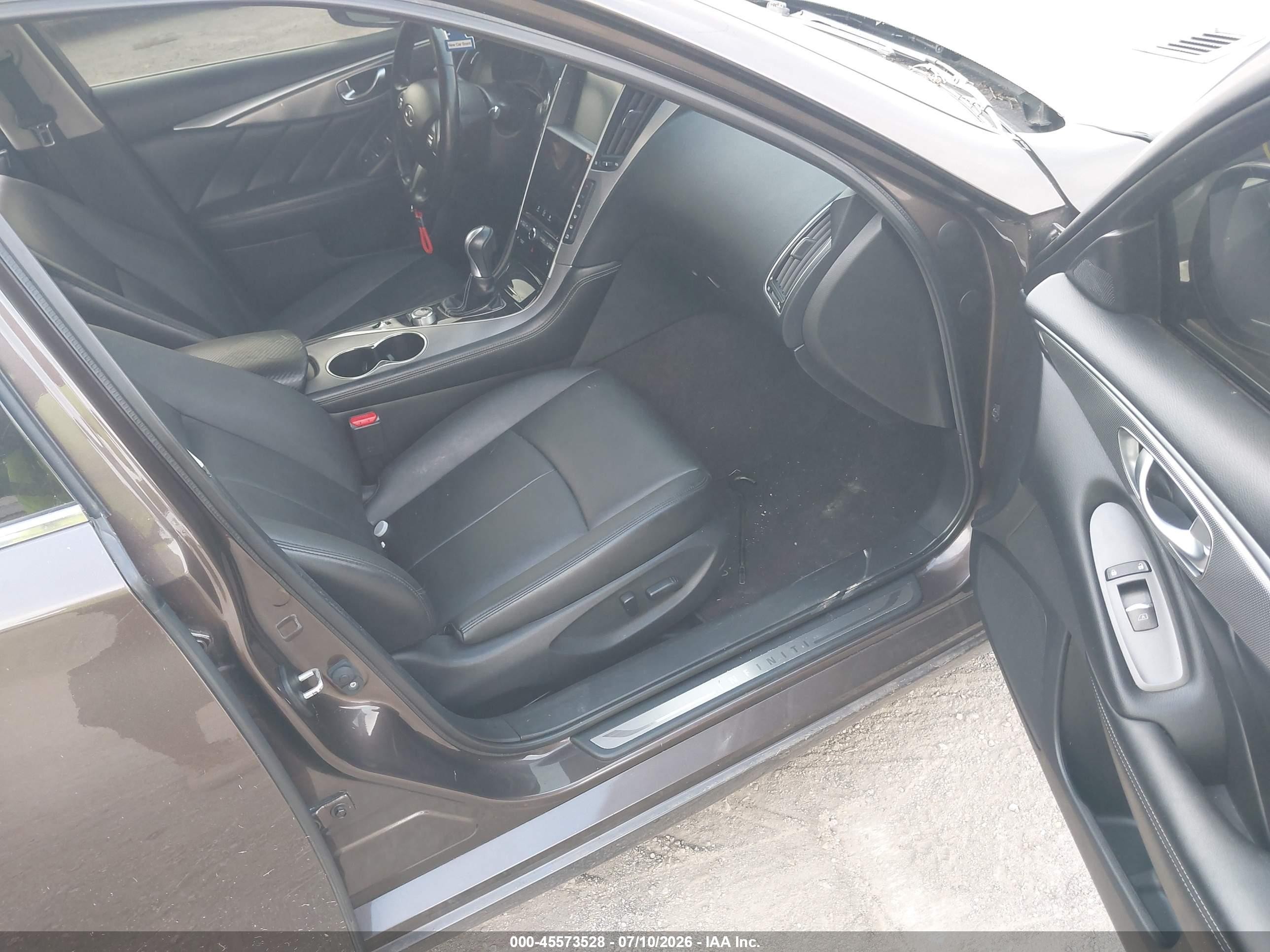 2015 Infiniti Q50 Premium Brown vin: JN1BV7AR4FM402771