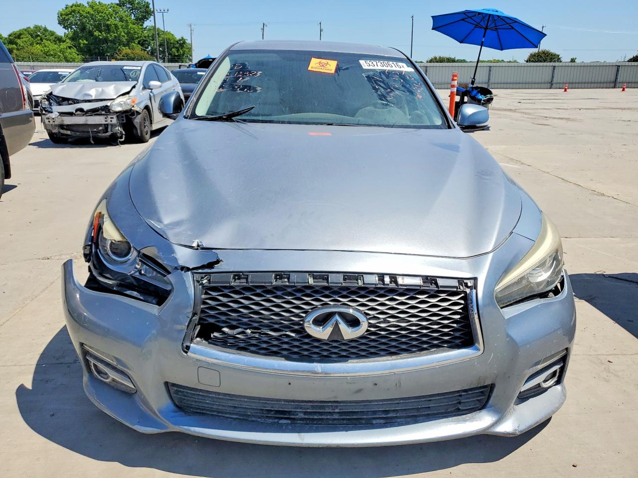 2015 Infiniti Q50 Base Серебряный vin: JN1BV7AR4FM406173