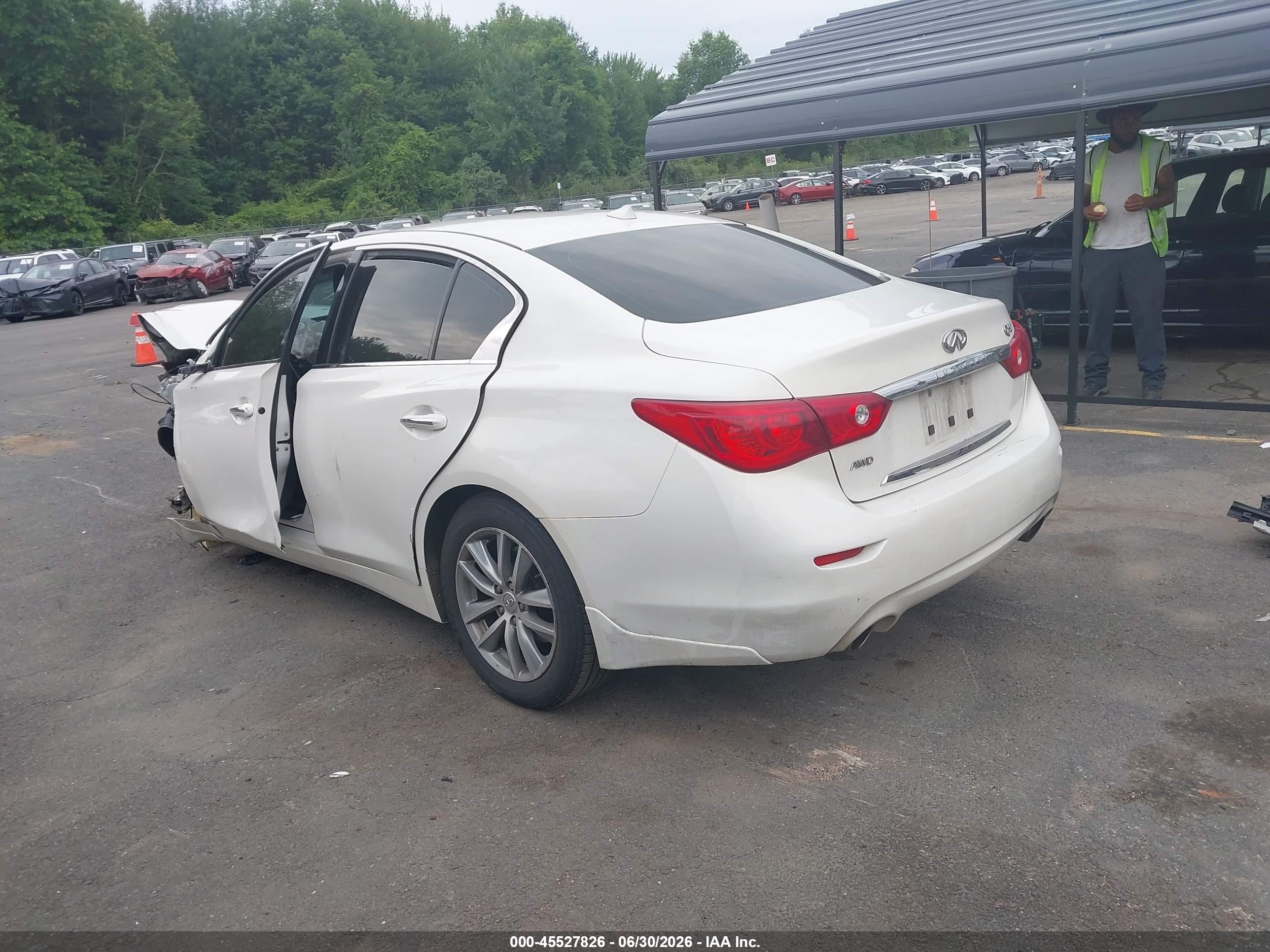 2015 Infiniti Q50 Premium White vin: JN1BV7AR4FM416914