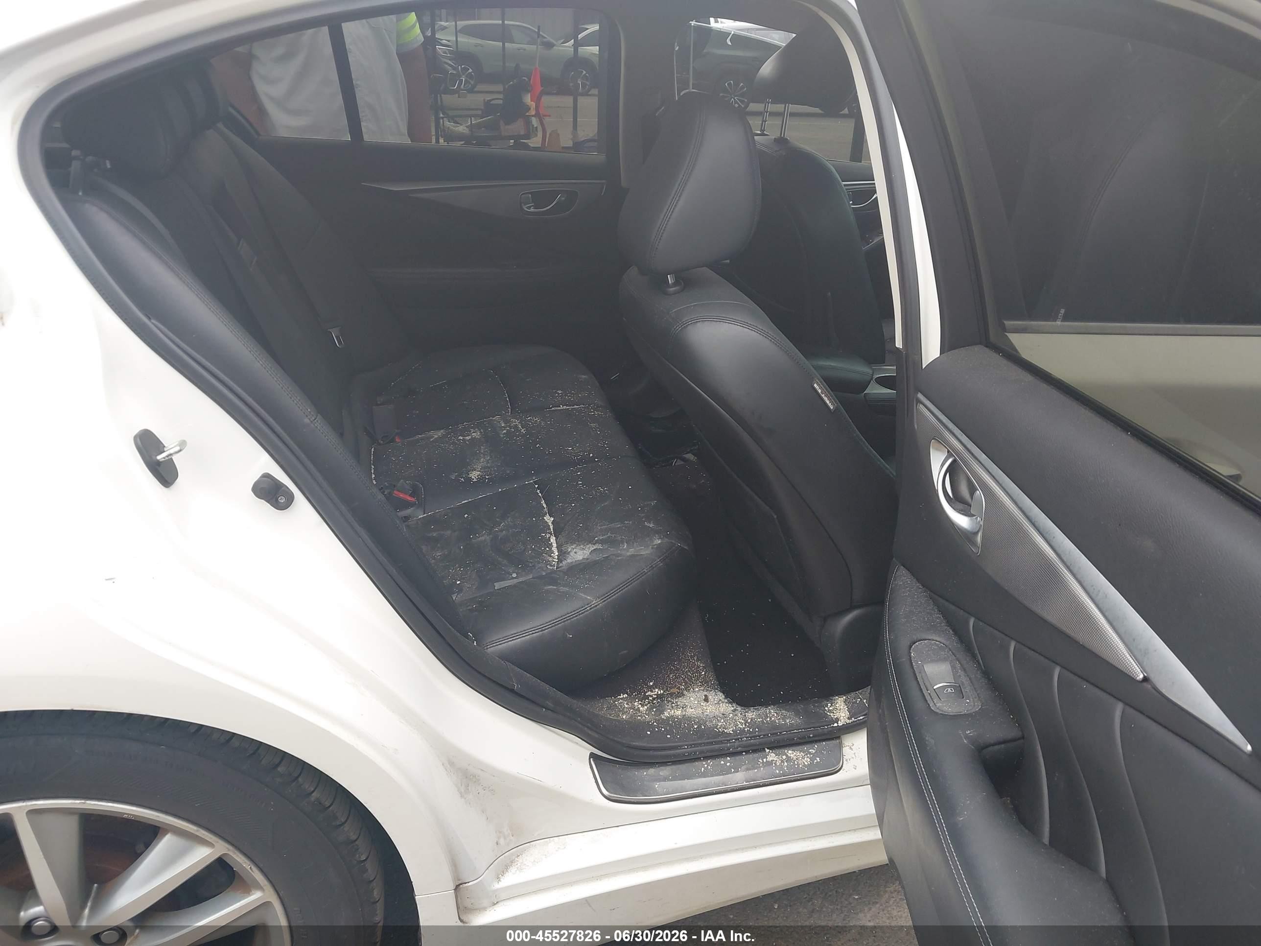 2015 Infiniti Q50 Premium White vin: JN1BV7AR4FM416914