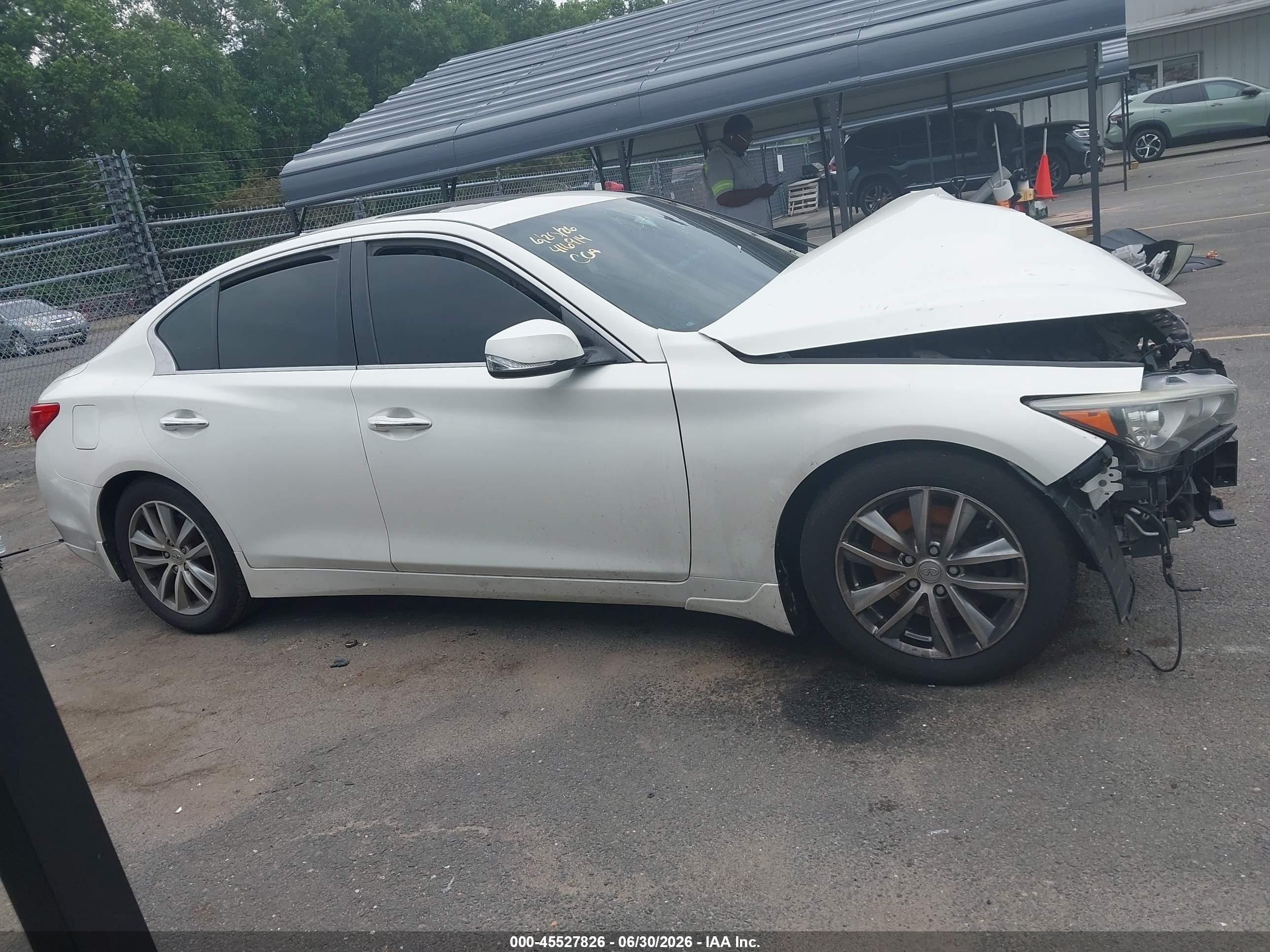 2015 Infiniti Q50 Premium White vin: JN1BV7AR4FM416914