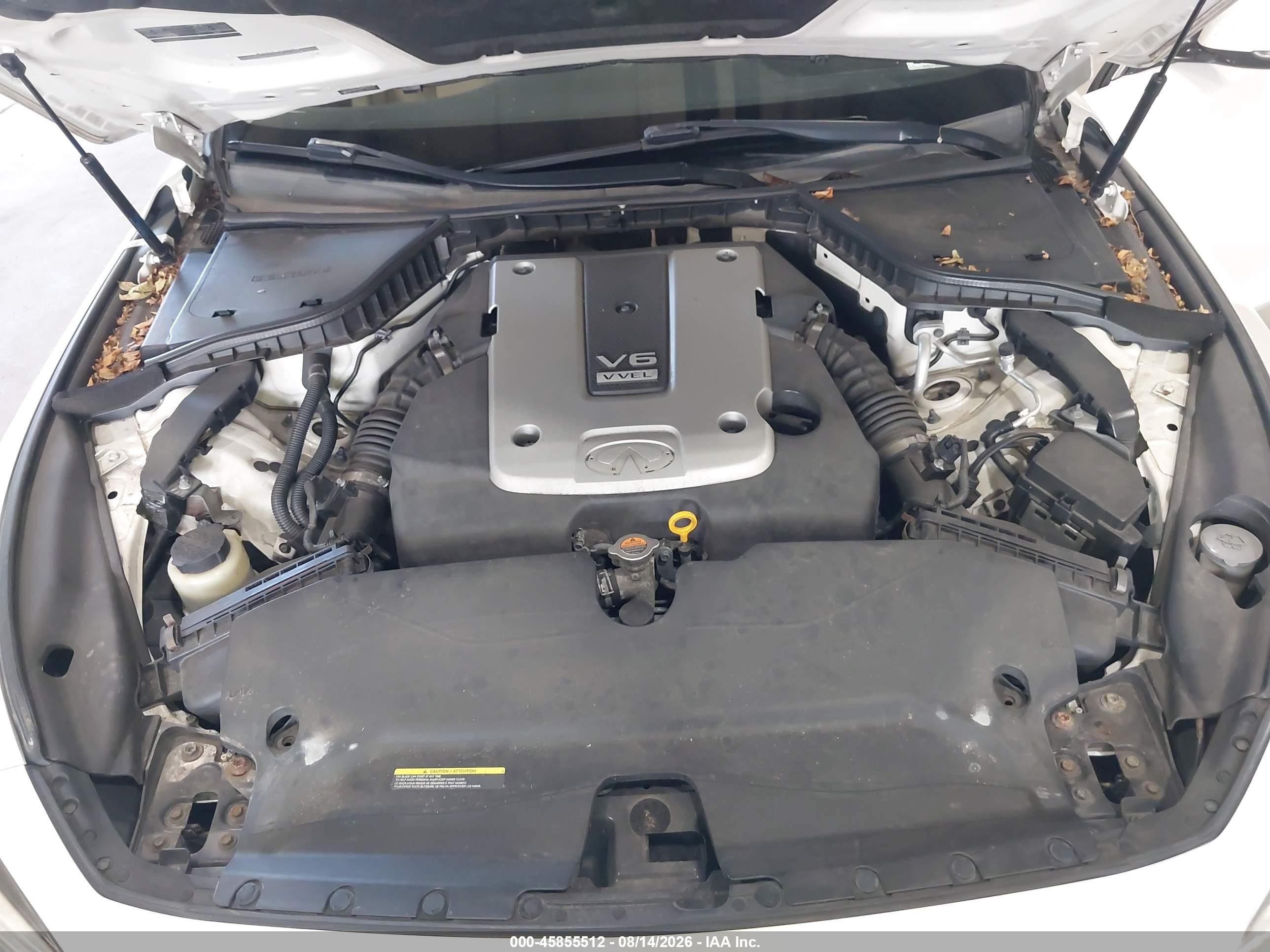 2015 Infiniti Q50 Premium Белый vin: JN1BV7AR4FM420039