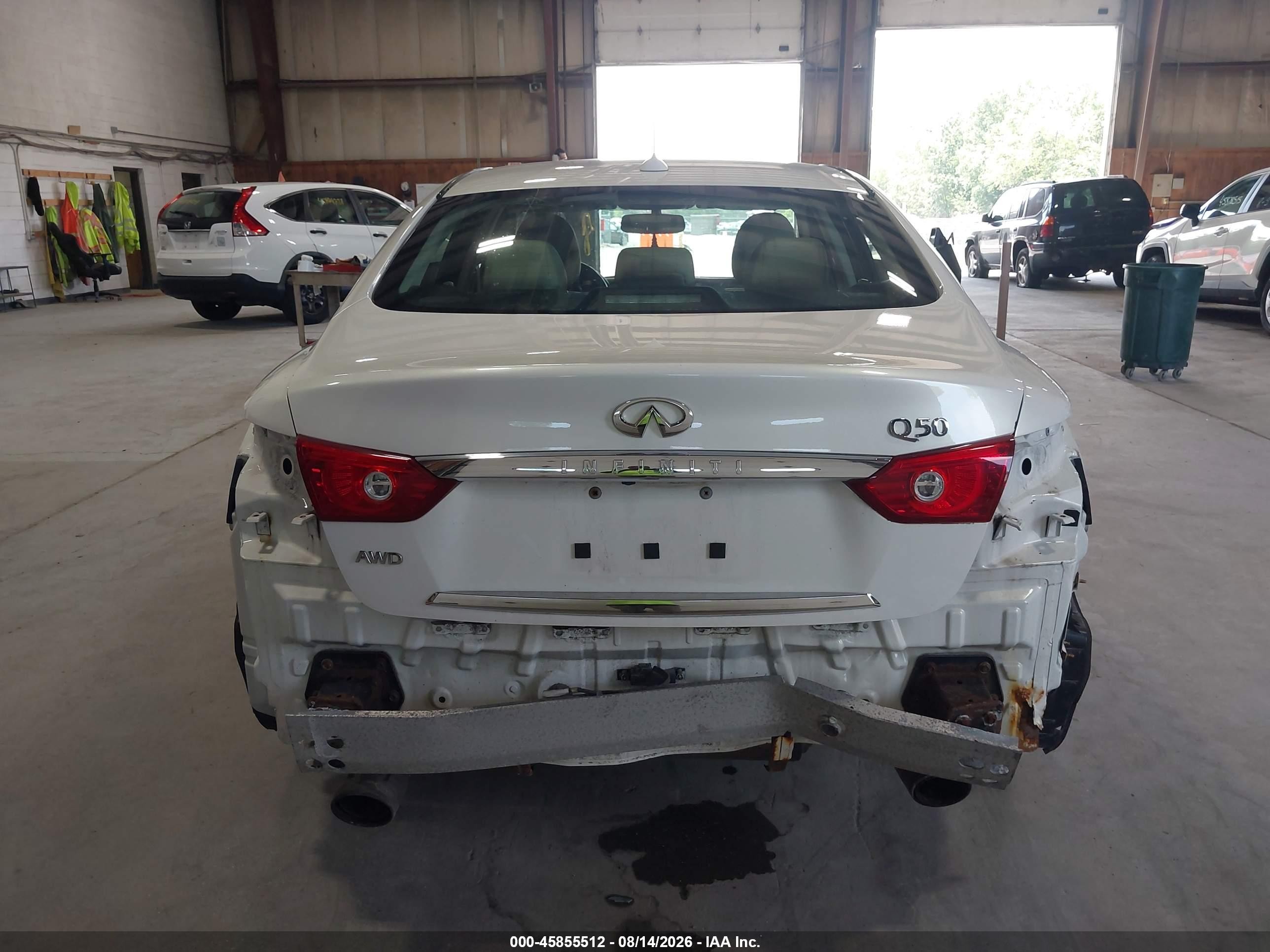 2015 Infiniti Q50 Premium Белый vin: JN1BV7AR4FM420039