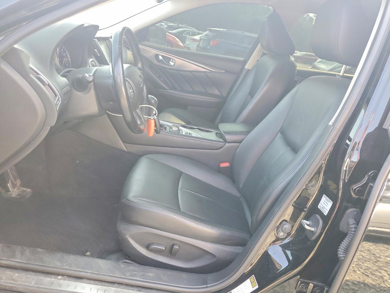 2015 Infiniti Q50 Premium Black vin: JN1BV7AR4FM421241