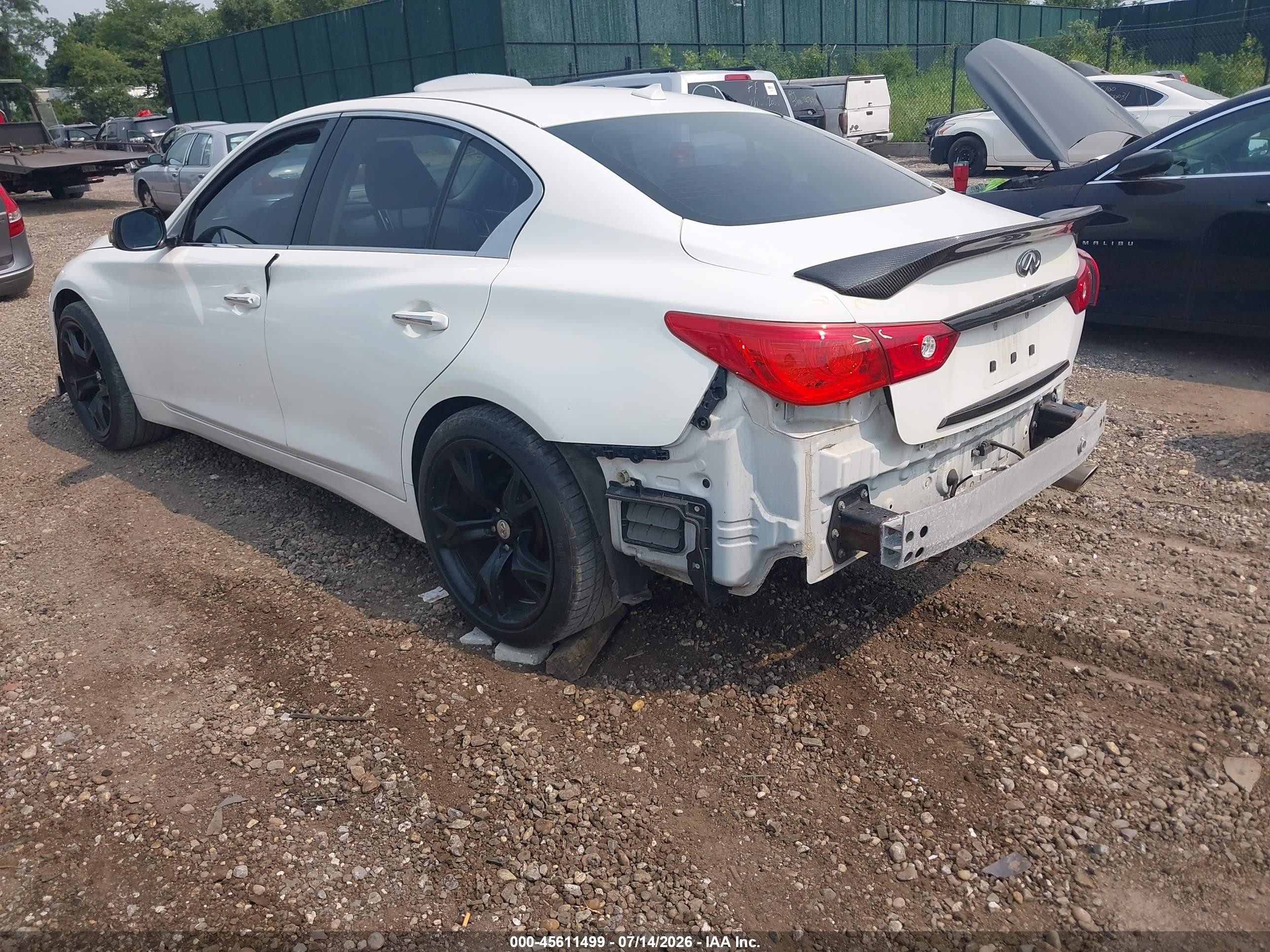 2015 Infiniti Q50 Premium White vin: JN1BV7AR4FM421529