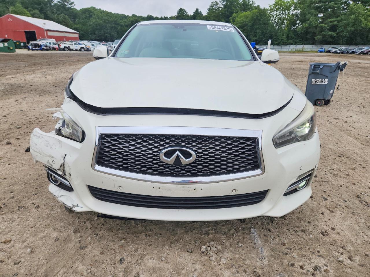 2014 Infiniti Q50 Base White vin: JN1BV7AR5EM683736