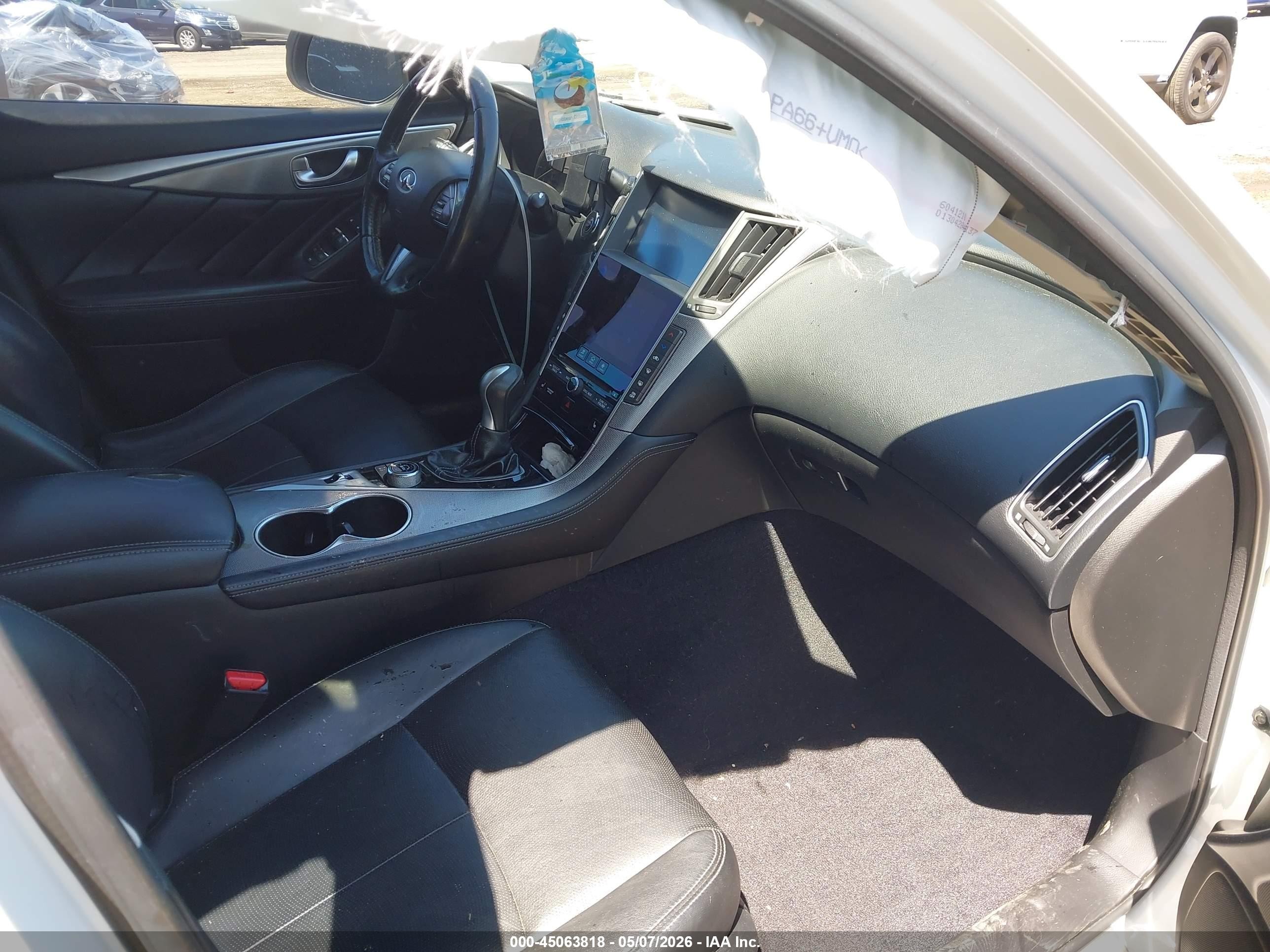 2014 Infiniti Q50 Premium Белый vin: JN1BV7AR5EM695594