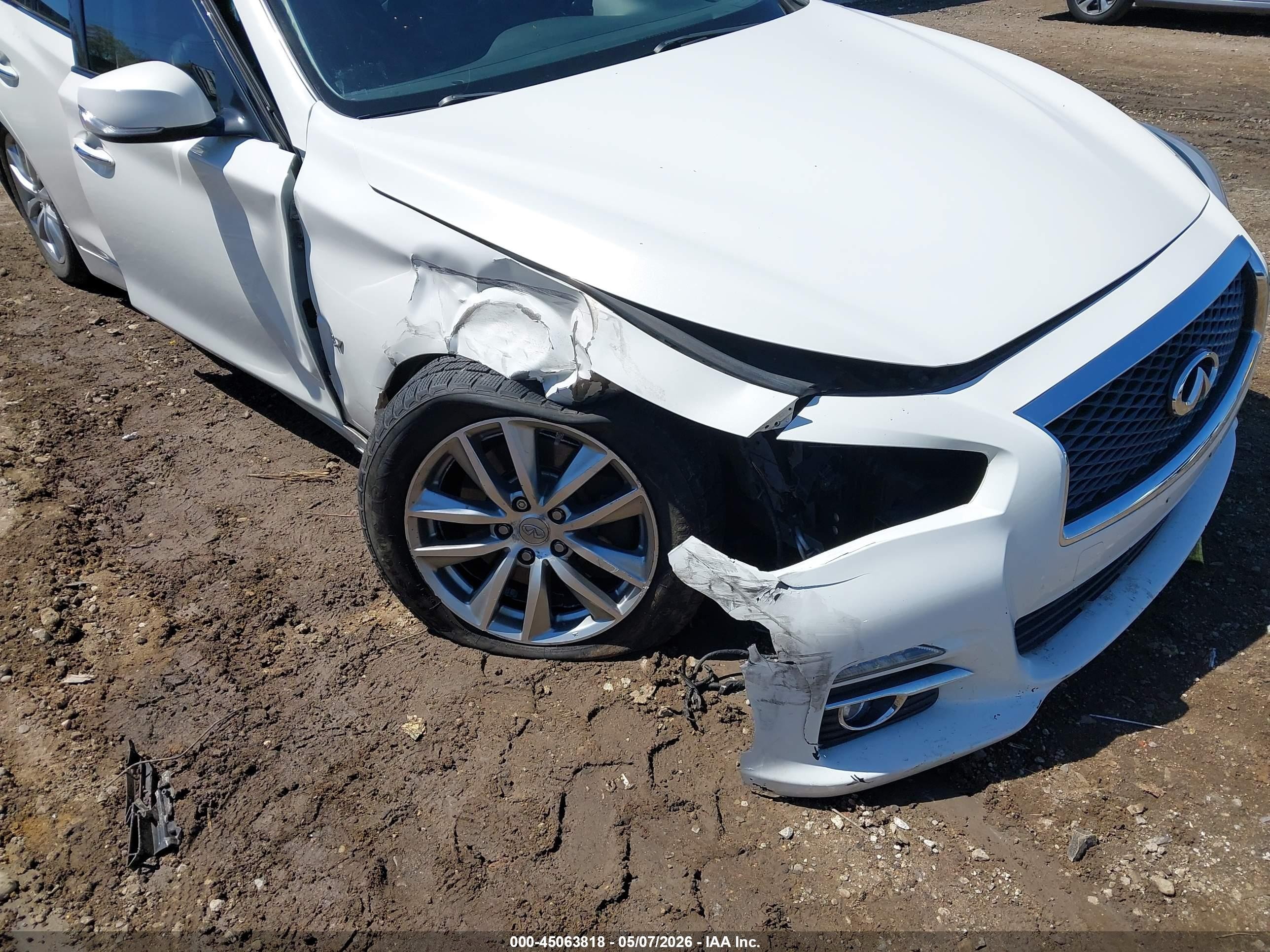 2014 Infiniti Q50 Premium Белый vin: JN1BV7AR5EM695594