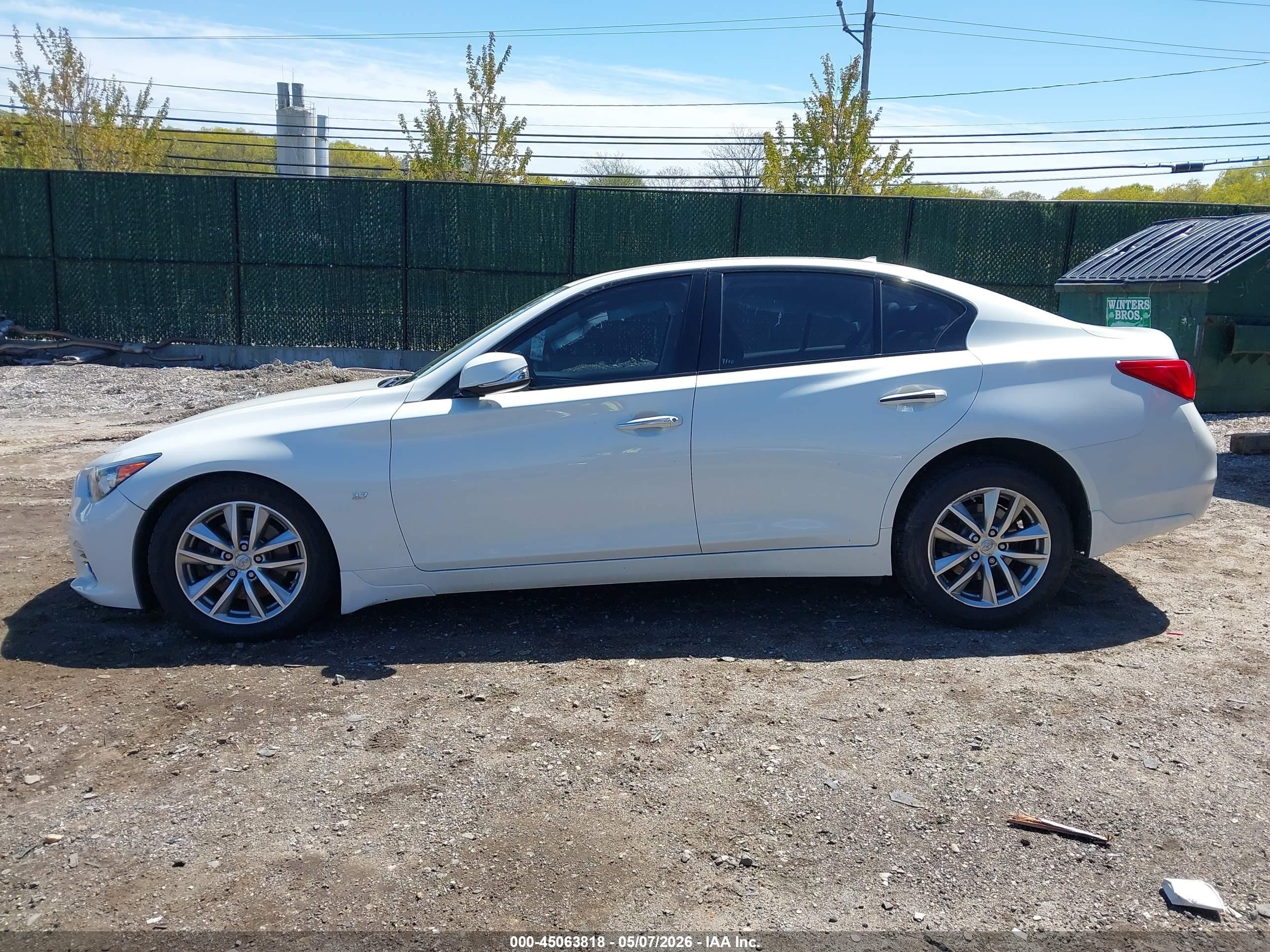 2014 Infiniti Q50 Premium Белый vin: JN1BV7AR5EM695594
