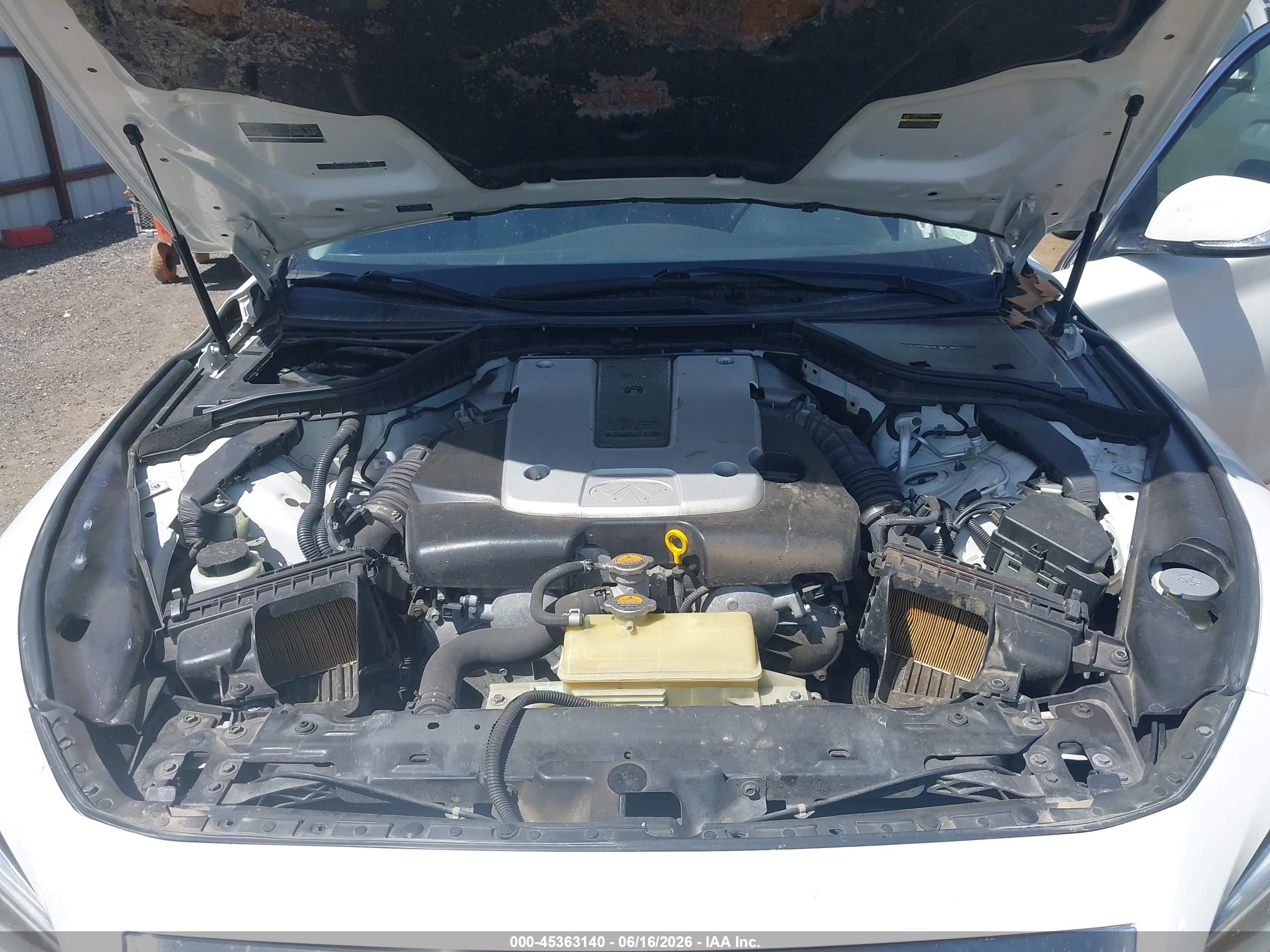 2014 Infiniti Q50 Premium White vin: JN1BV7AR5EM696535