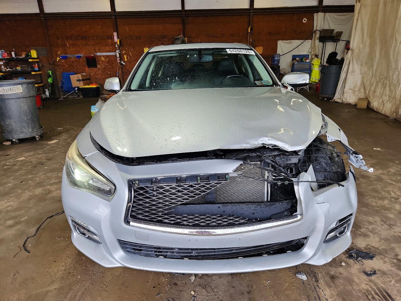 2014 Infiniti Q50 Premium Silver vin: JN1BV7AR5EM699919