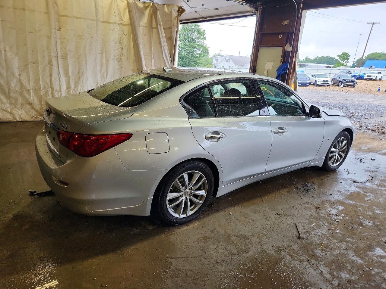2014 Infiniti Q50 Premium Silver vin: JN1BV7AR5EM699919