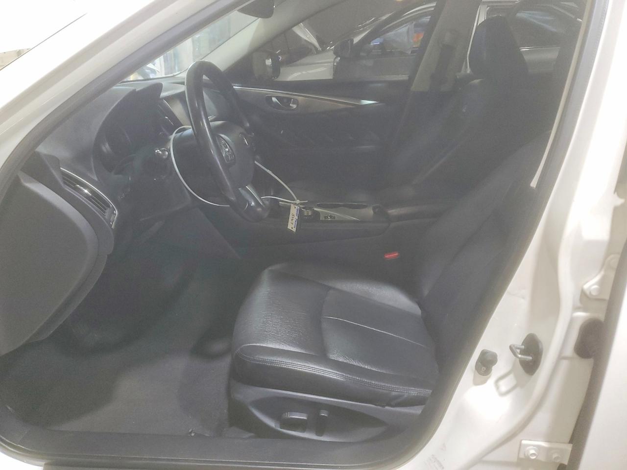 2014 Infiniti Q50 Premium Белый vin: JN1BV7AR5EM701183