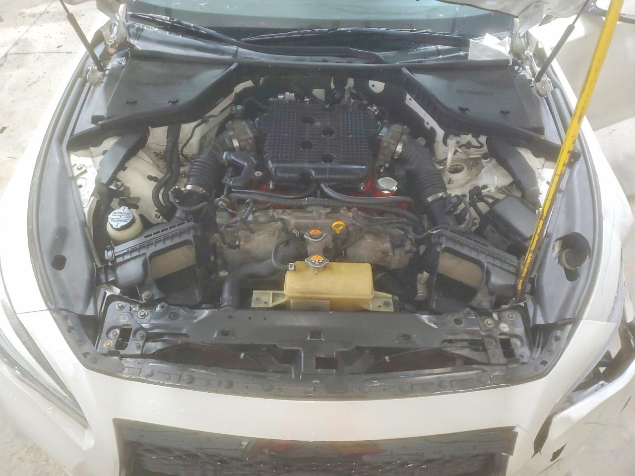 2014 Infiniti Q50 Premium Белый vin: JN1BV7AR5EM701183