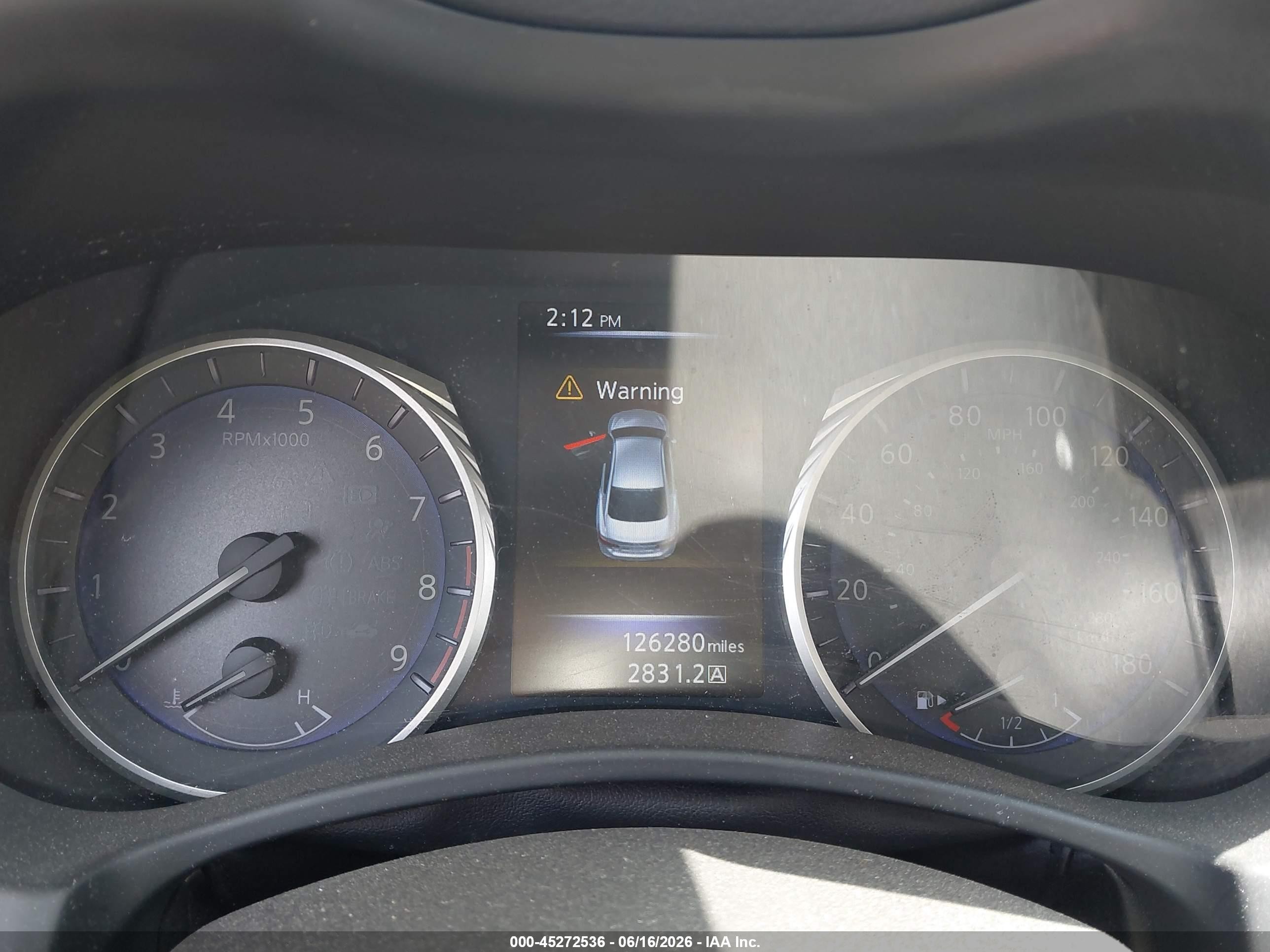 2014 Infiniti Q50 Premium Белый vin: JN1BV7AR5EM707405