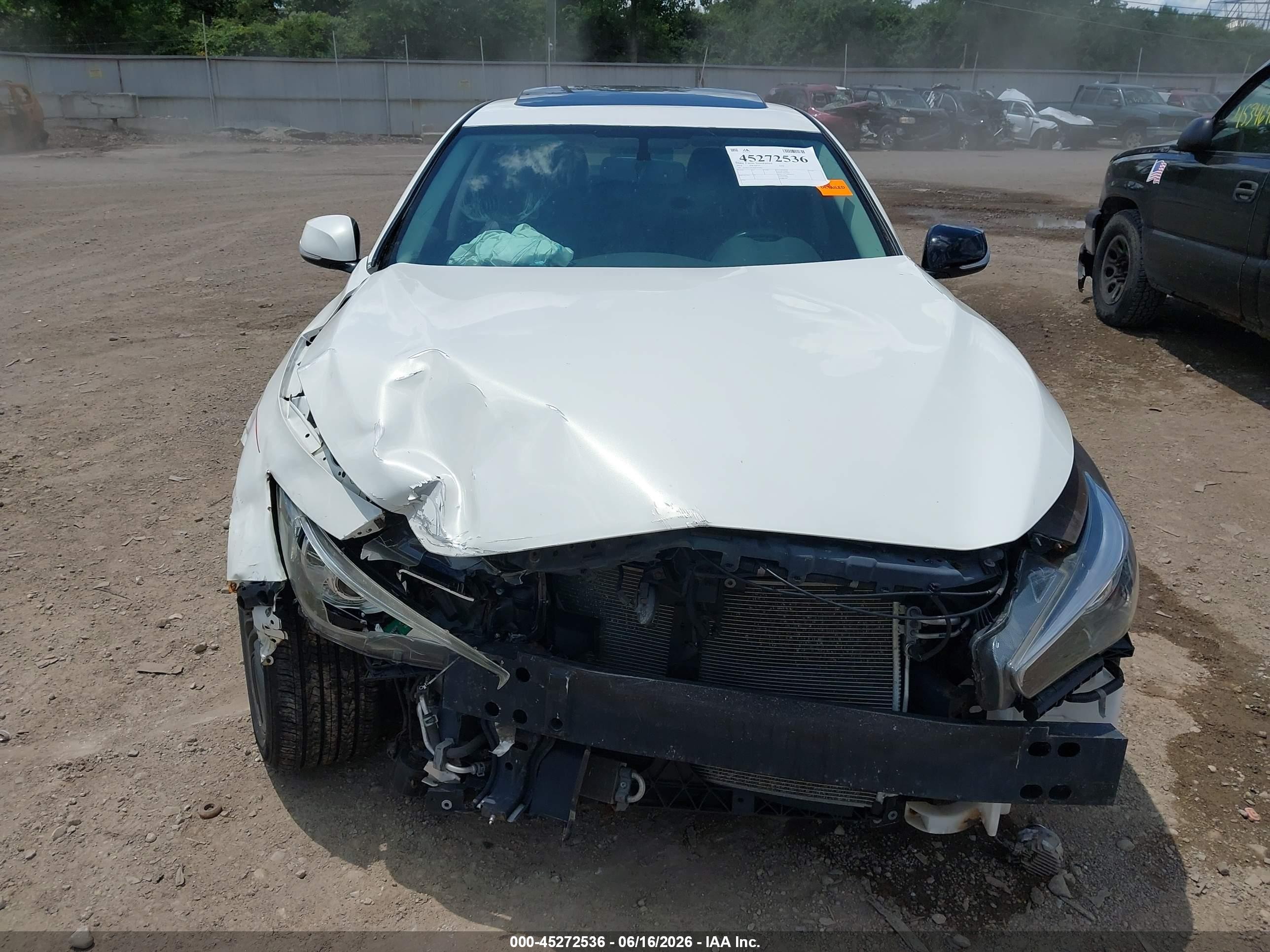 2014 Infiniti Q50 Premium Белый vin: JN1BV7AR5EM707405