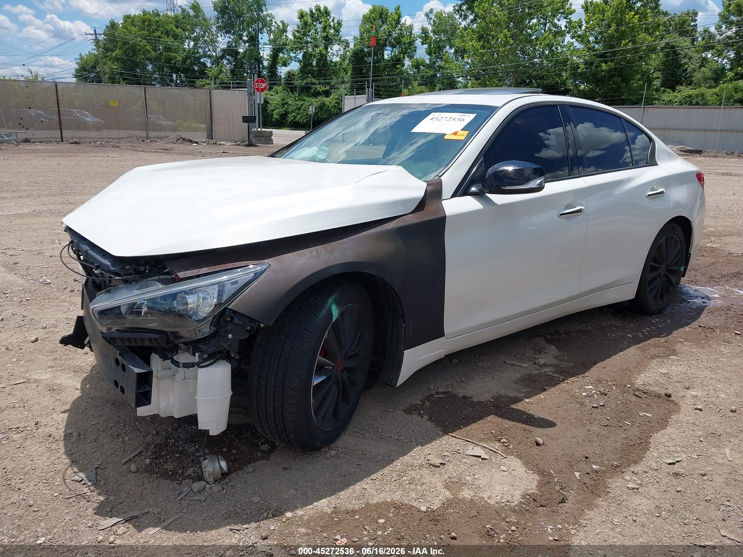 2014 Infiniti Q50 Premium Белый vin: JN1BV7AR5EM707405