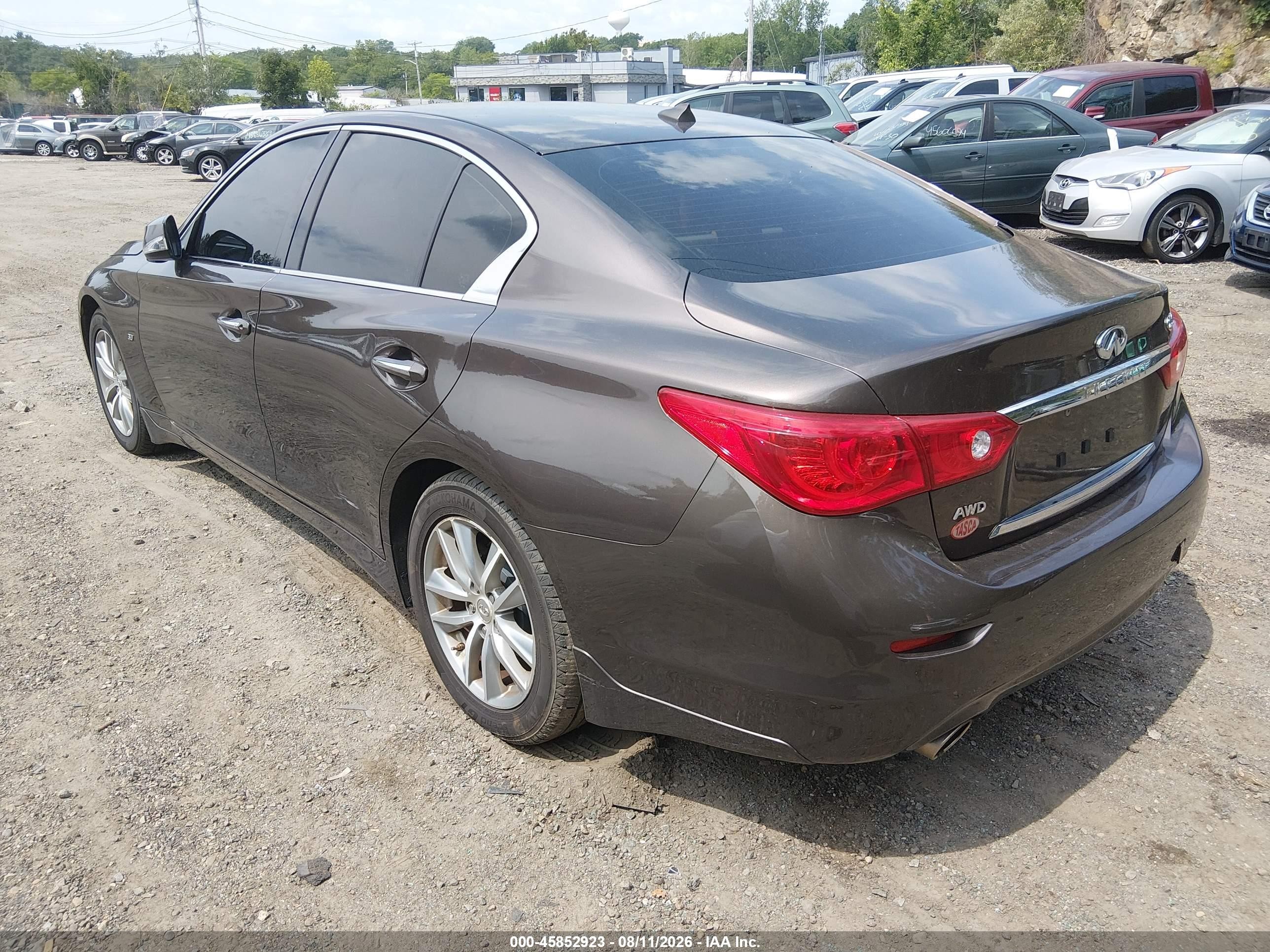 2015 Infiniti Q50 Premium Brown vin: JN1BV7AR5FM397113