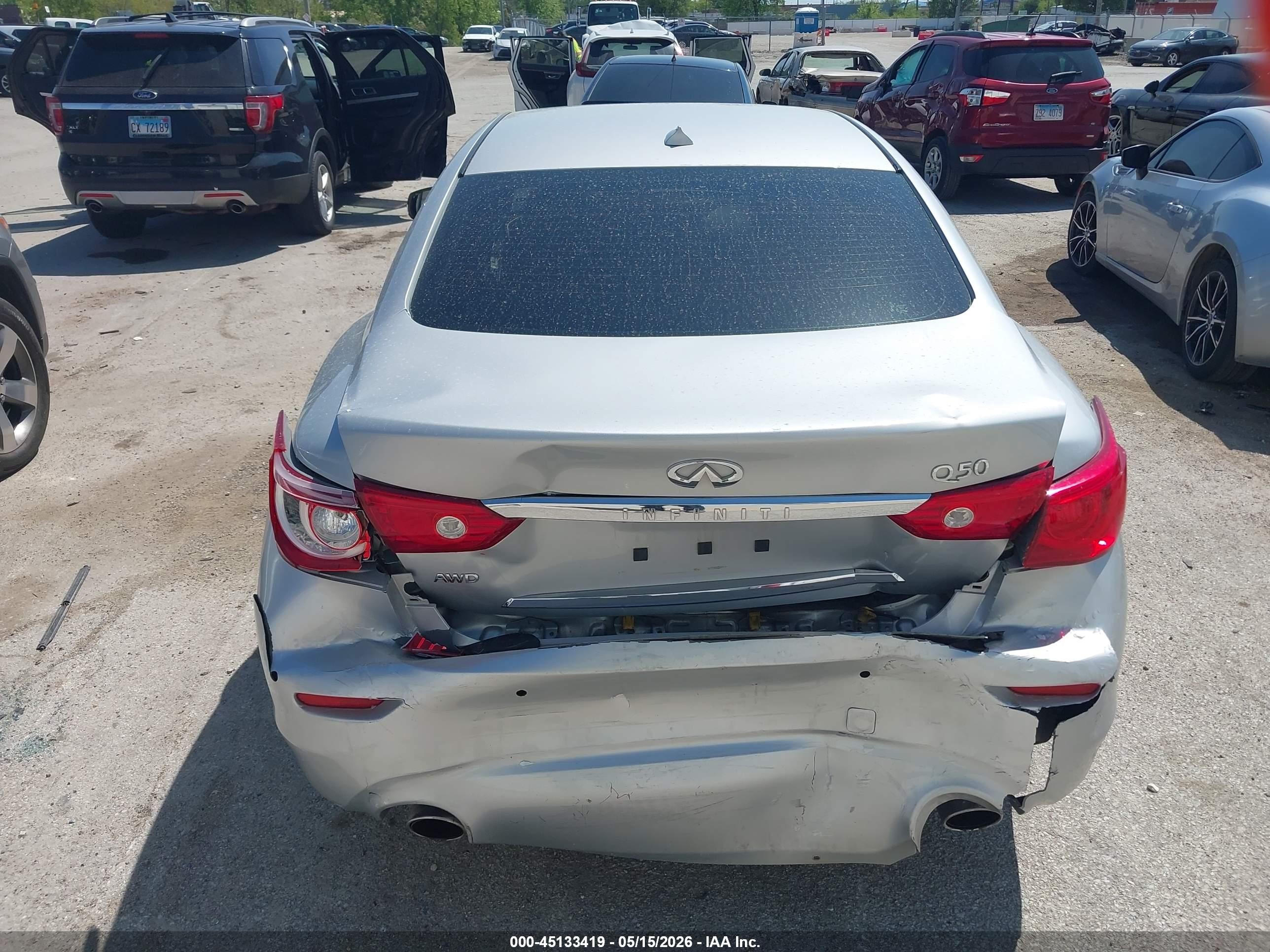 2015 Infiniti Q50 Premium Серебряный vin: JN1BV7AR5FM399542
