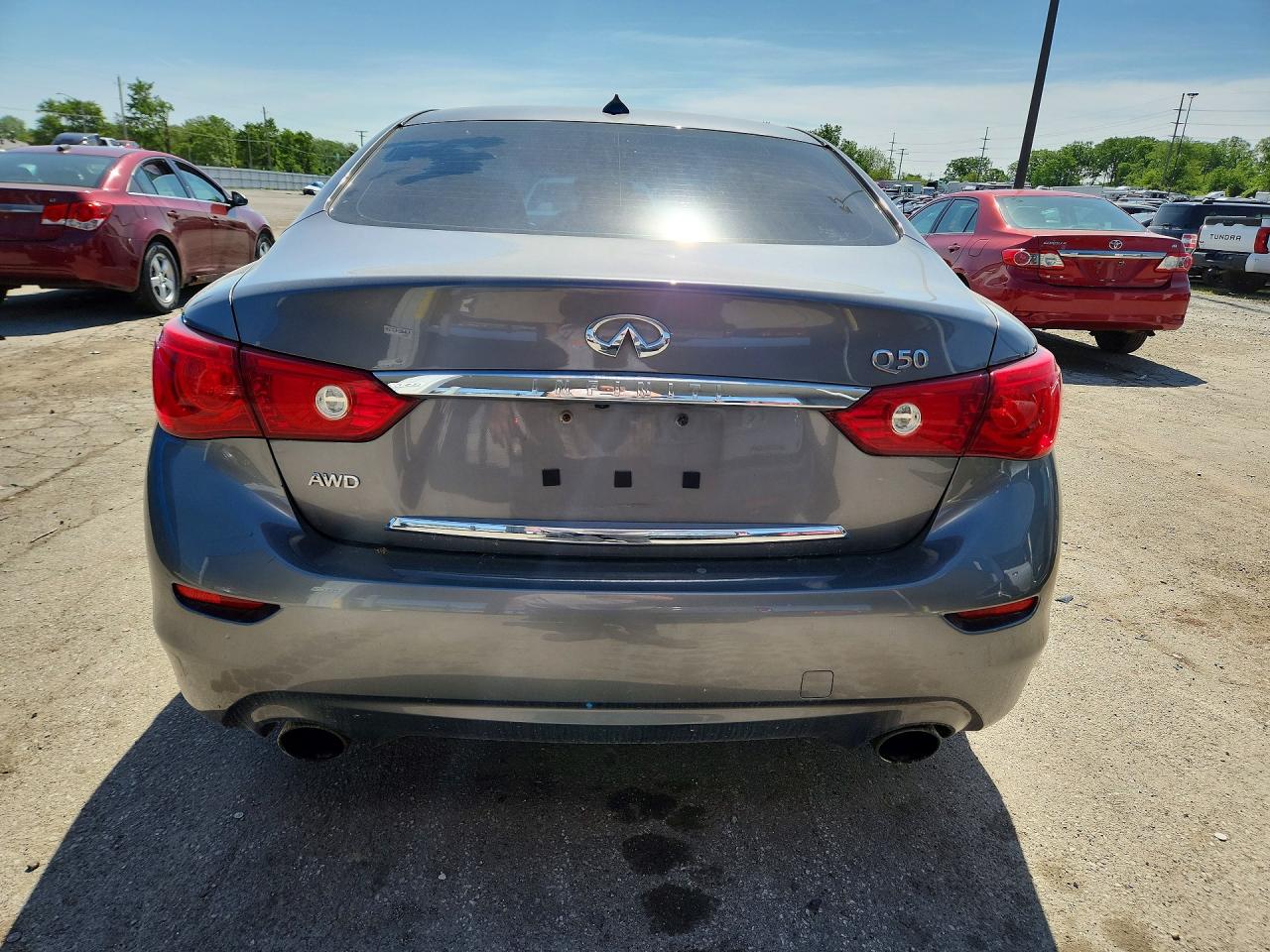 2015 Infiniti Q50 Premium Silver vin: JN1BV7AR5FM404206