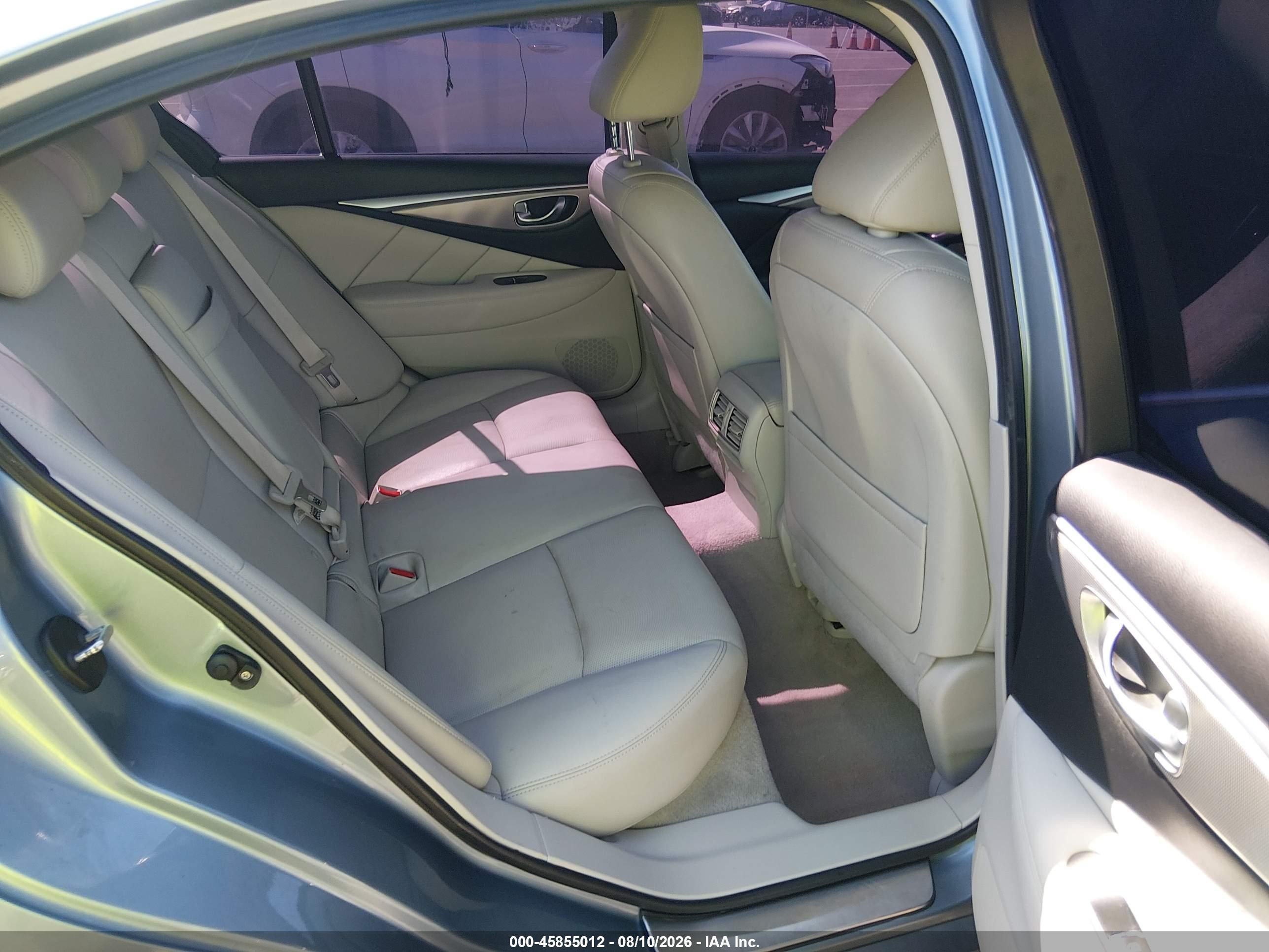 2015 Infiniti Q50 Premium Blue vin: JN1BV7AR5FM406876