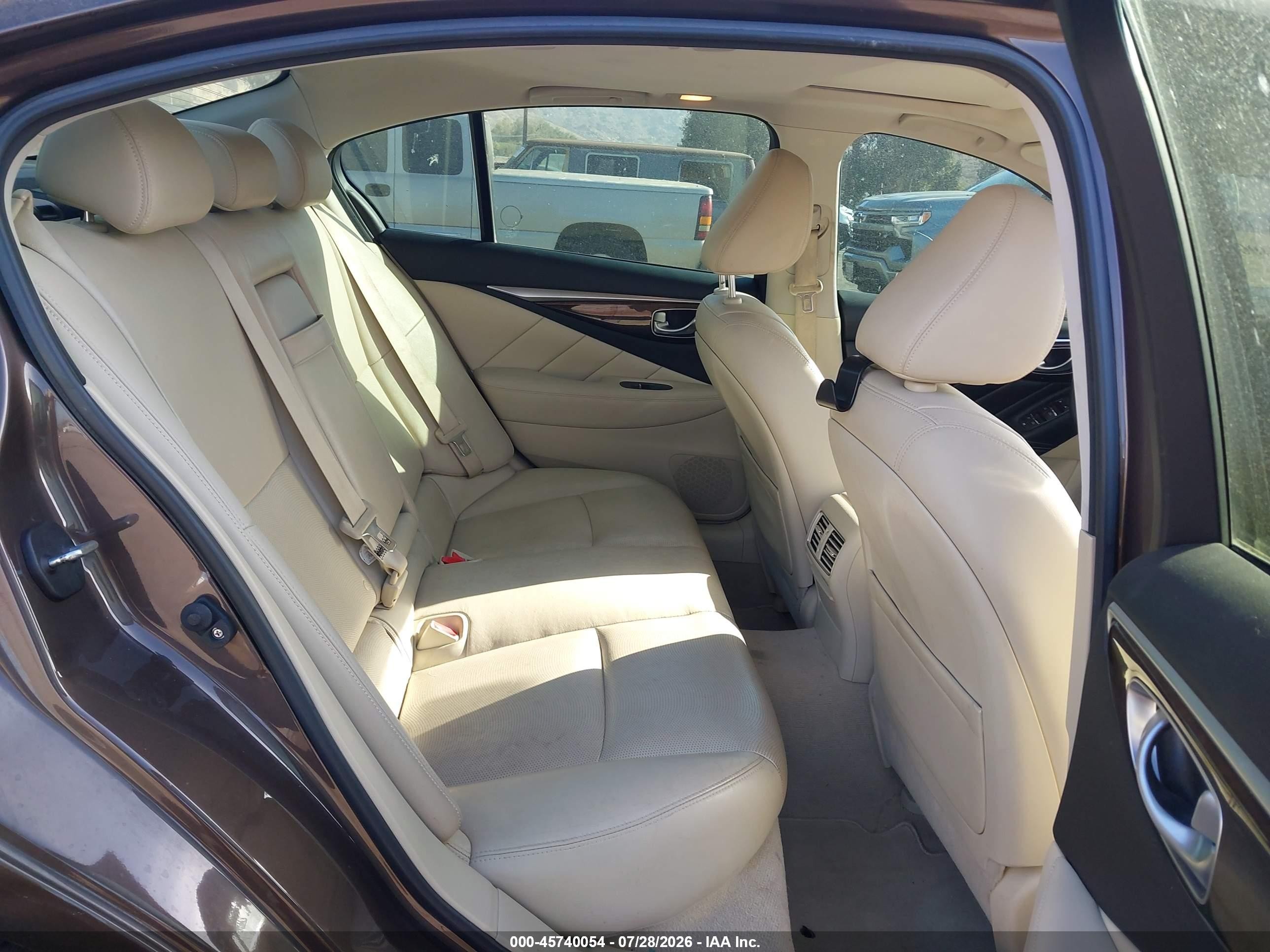 2015 Infiniti Q50 Premium/sport Gray vin: JN1BV7AR5FM409132