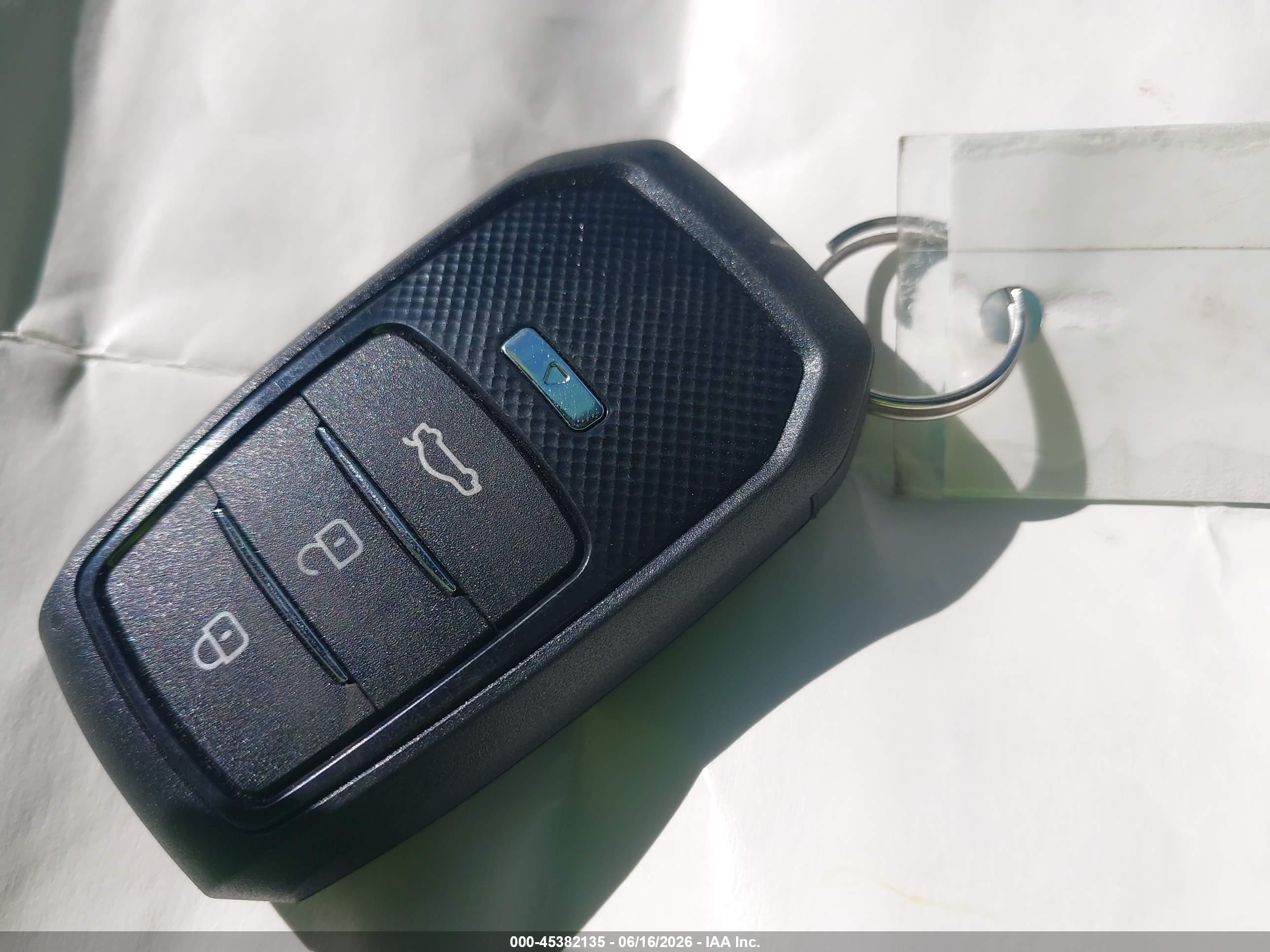 2015 Infiniti Q50 Premium Silver vin: JN1BV7AR5FM411365
