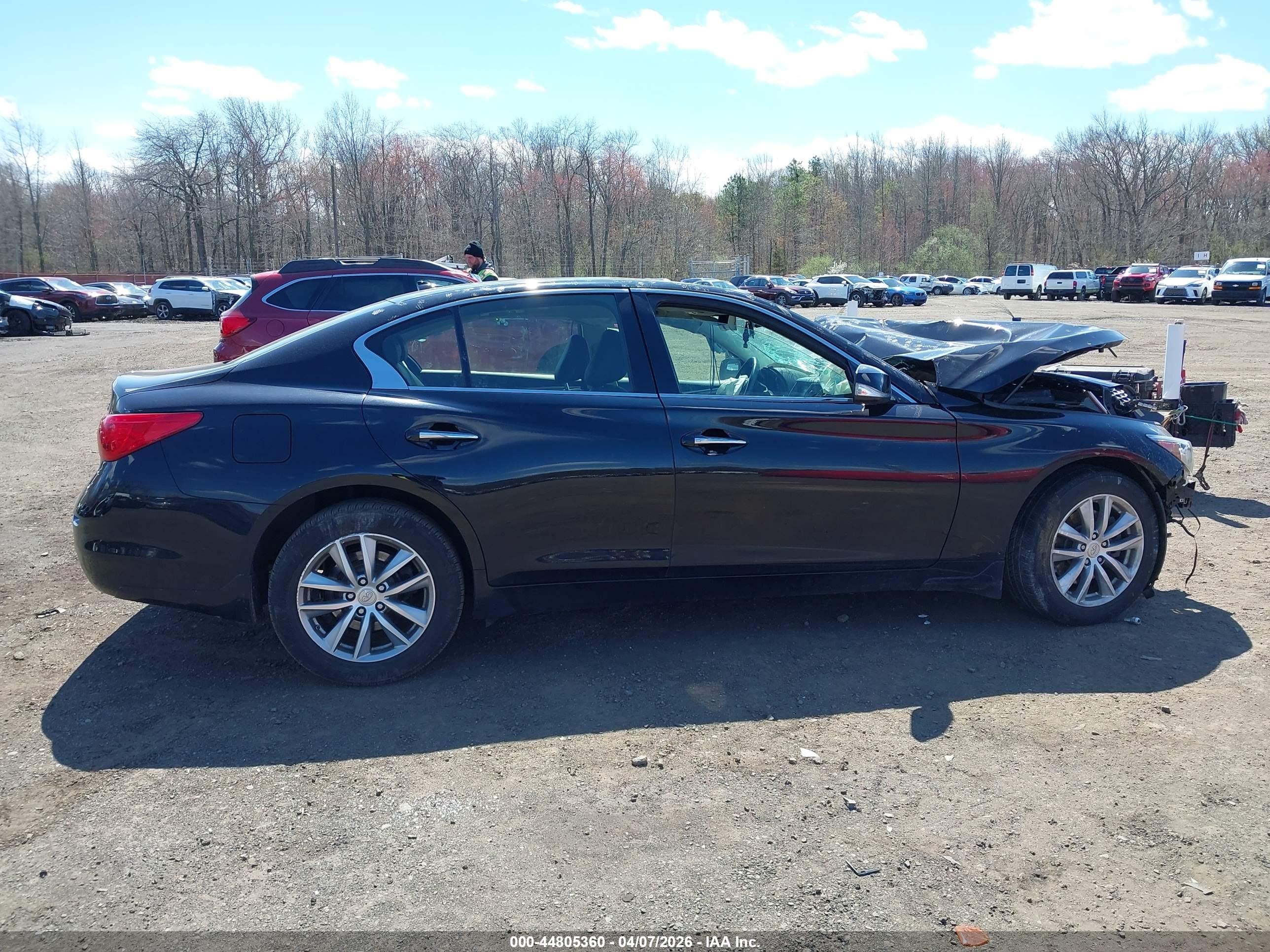 2015 Infiniti Q50   Black vin: JN1BV7AR5FM415108