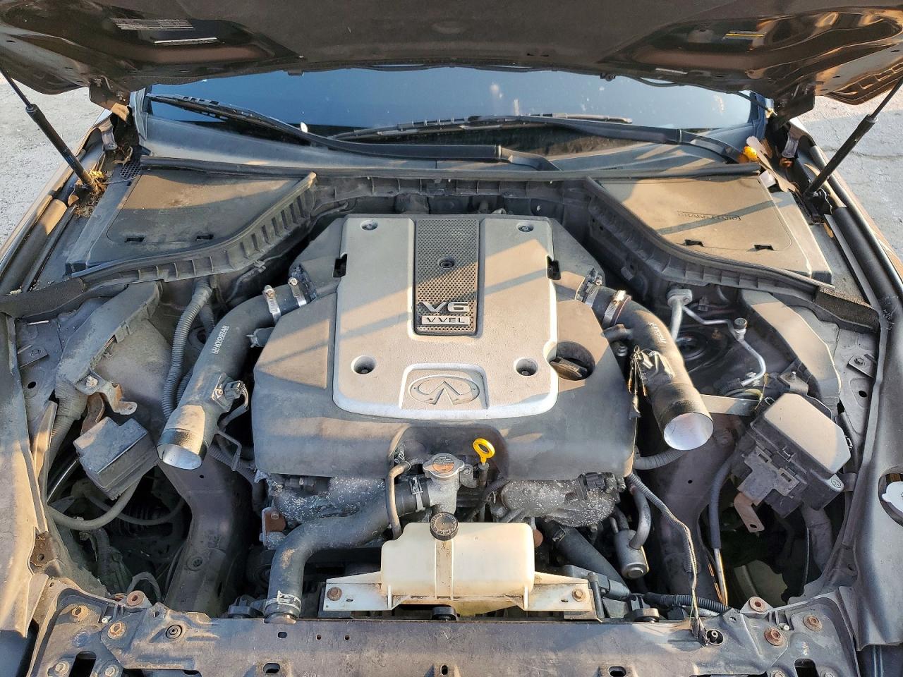 2015 Infiniti Q50 Premium Brown vin: JN1BV7AR5FM417523