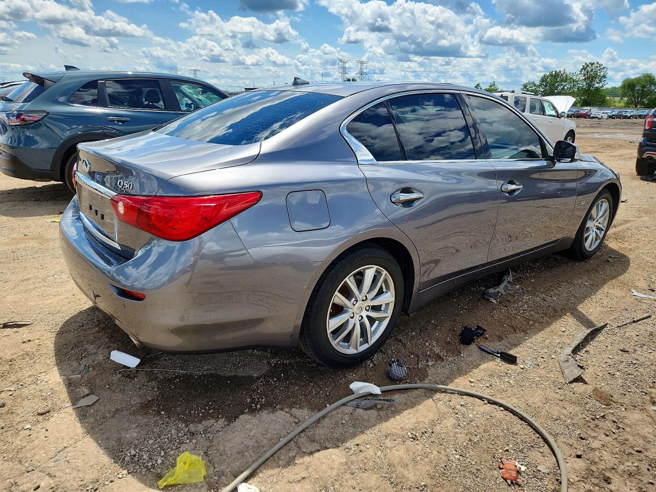 2015 Infiniti Q50 Premium Серый vin: JN1BV7AR5FM420132