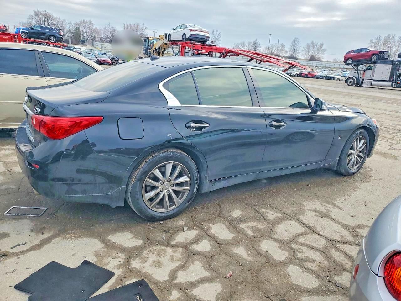 2015 Infiniti Q50 Premium Black vin: JN1BV7AR5FM420678